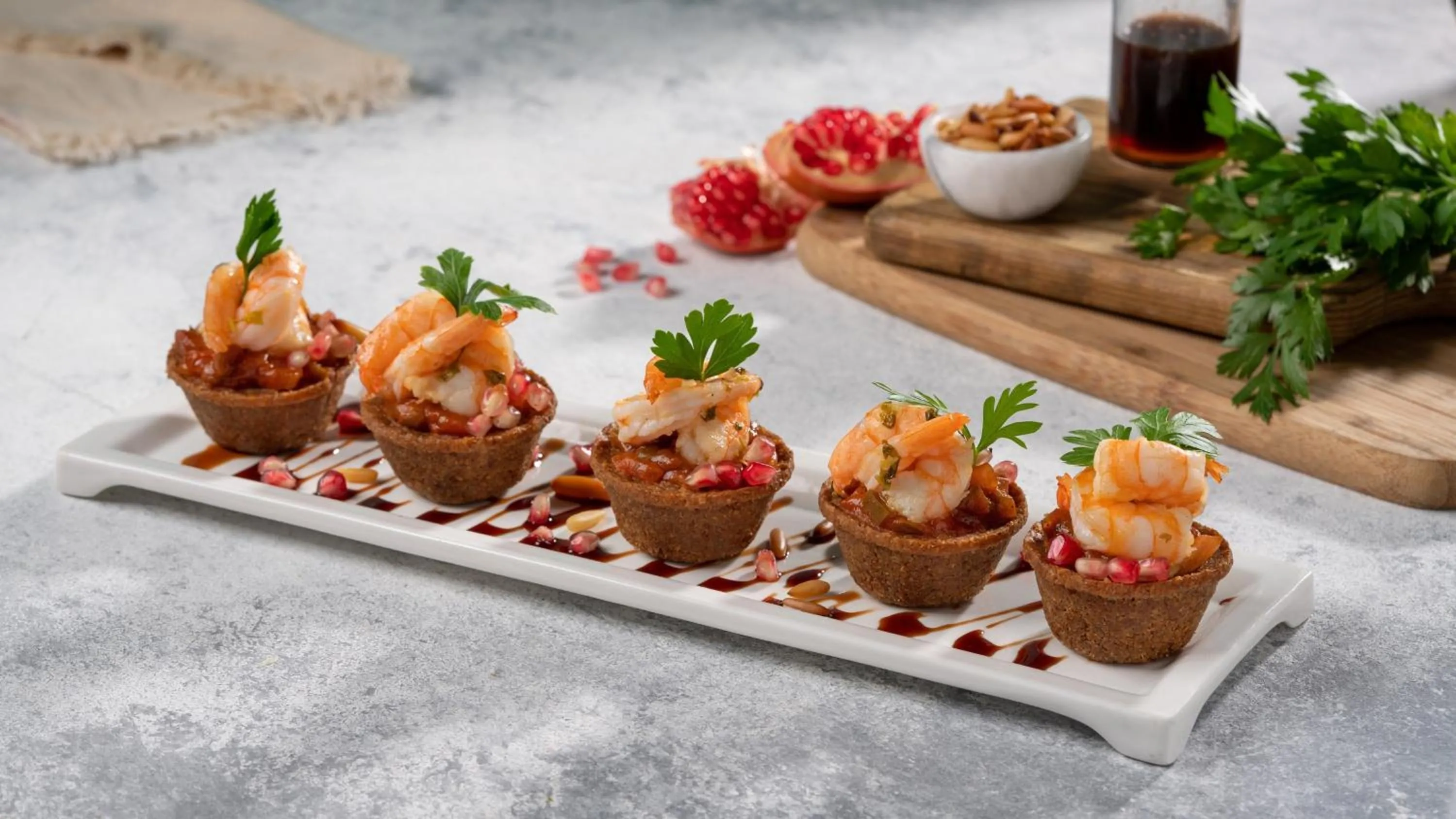 Restaurant/places to eat in Crowne Plaza Yas Island by IHG