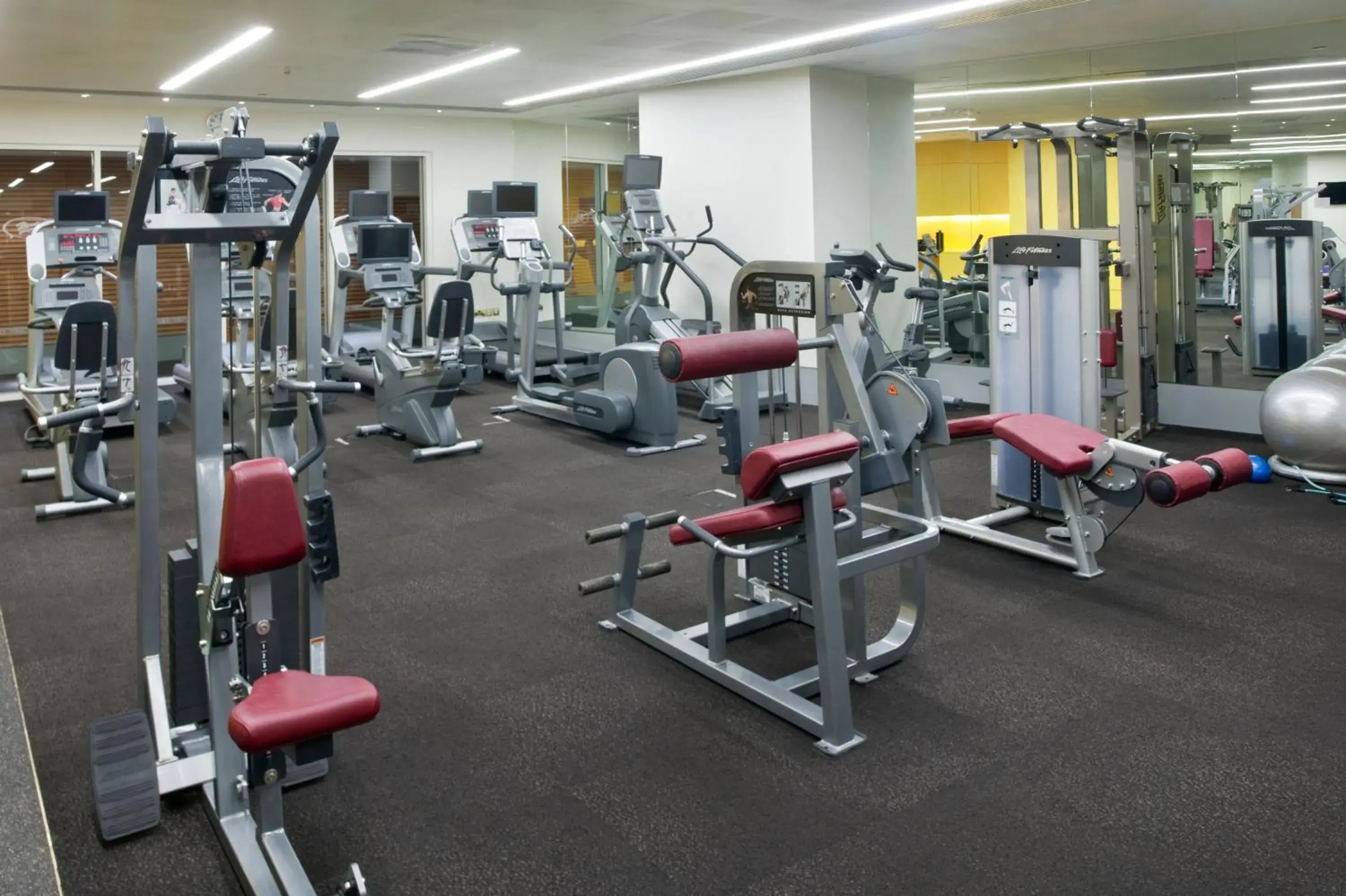 Fitness centre/facilities in Crowne Plaza Yas Island by IHG Fitness centre/facilities in Crowne Plaza Yas Island by IHG