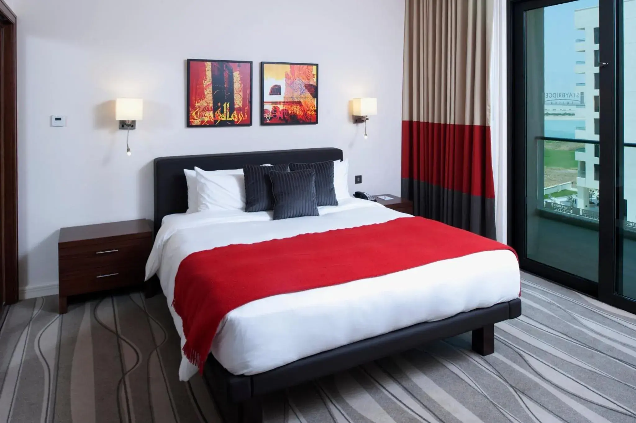 Photo of the whole room, Bed in Staybridge Suites Yas Island Abu Dhabi by IHG Photo of the whole room, Bed in Staybridge Suites Yas Island Abu Dhabi by IHG