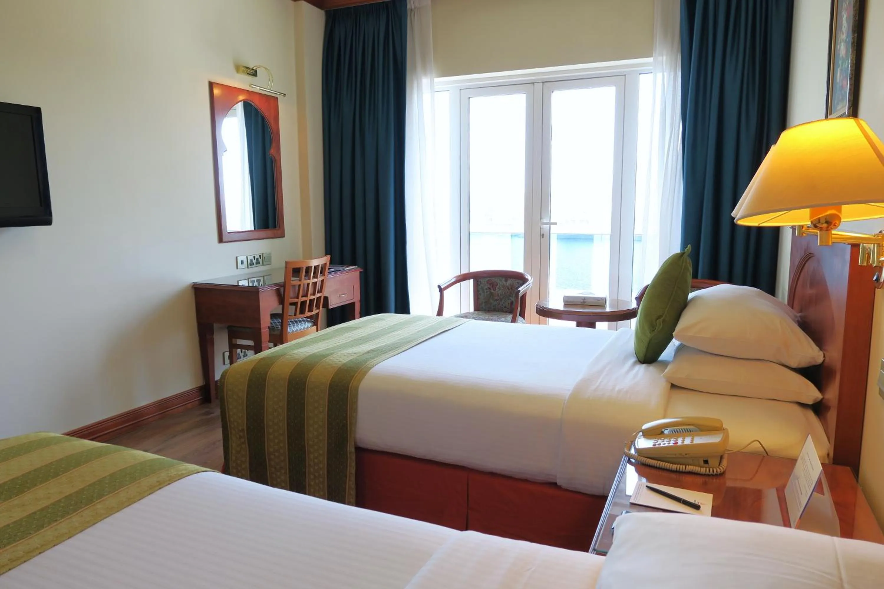 View (from property/room), Bed in Riviera Hotel