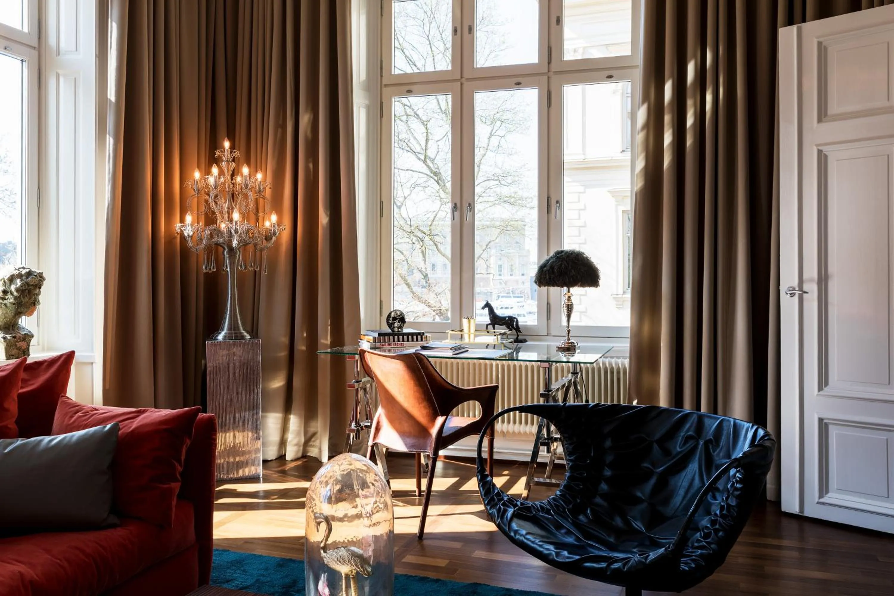 Living room in Lydmar Hotel