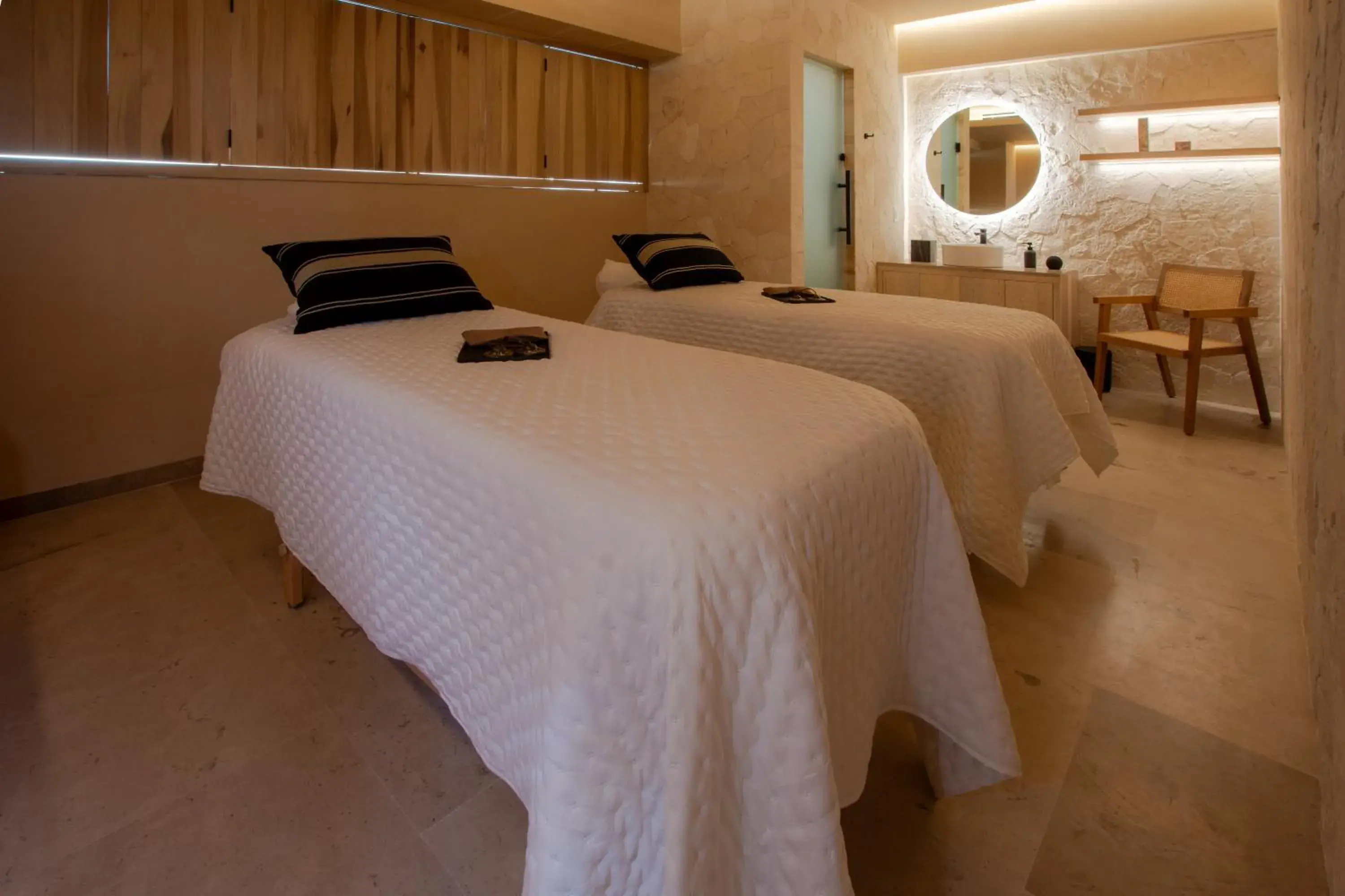 Spa and wellness centre/facilities, Bed in Villa Premiere Boutique Hotel & Romantic Getaway - Adults Only Spa and wellness centre/facilities, Bed in Villa Premiere Boutique Hotel & Romantic Getaway - Adults Only