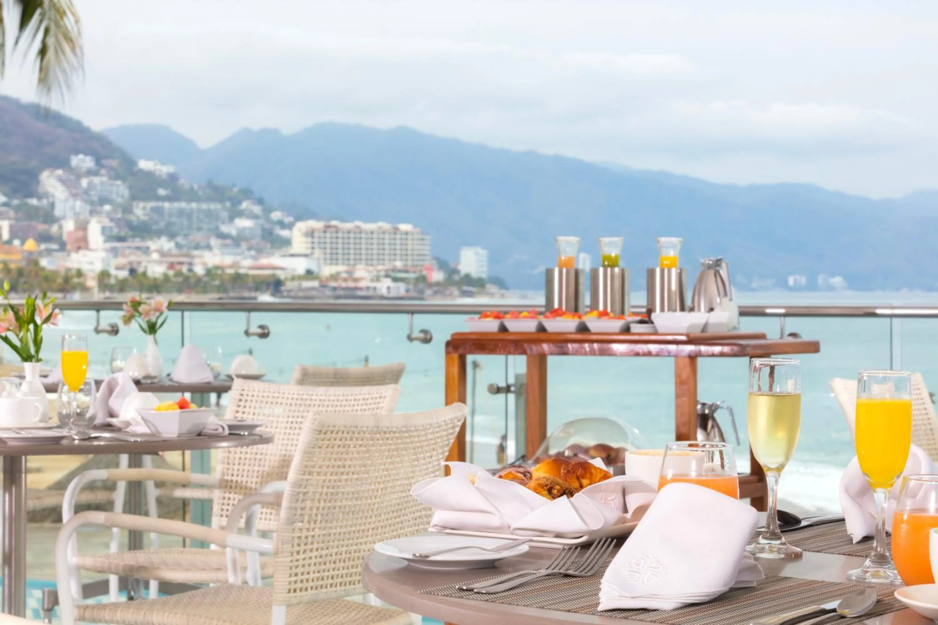 Restaurant/places to eat in Villa Premiere Boutique Hotel & Romantic Getaway - Adults Only