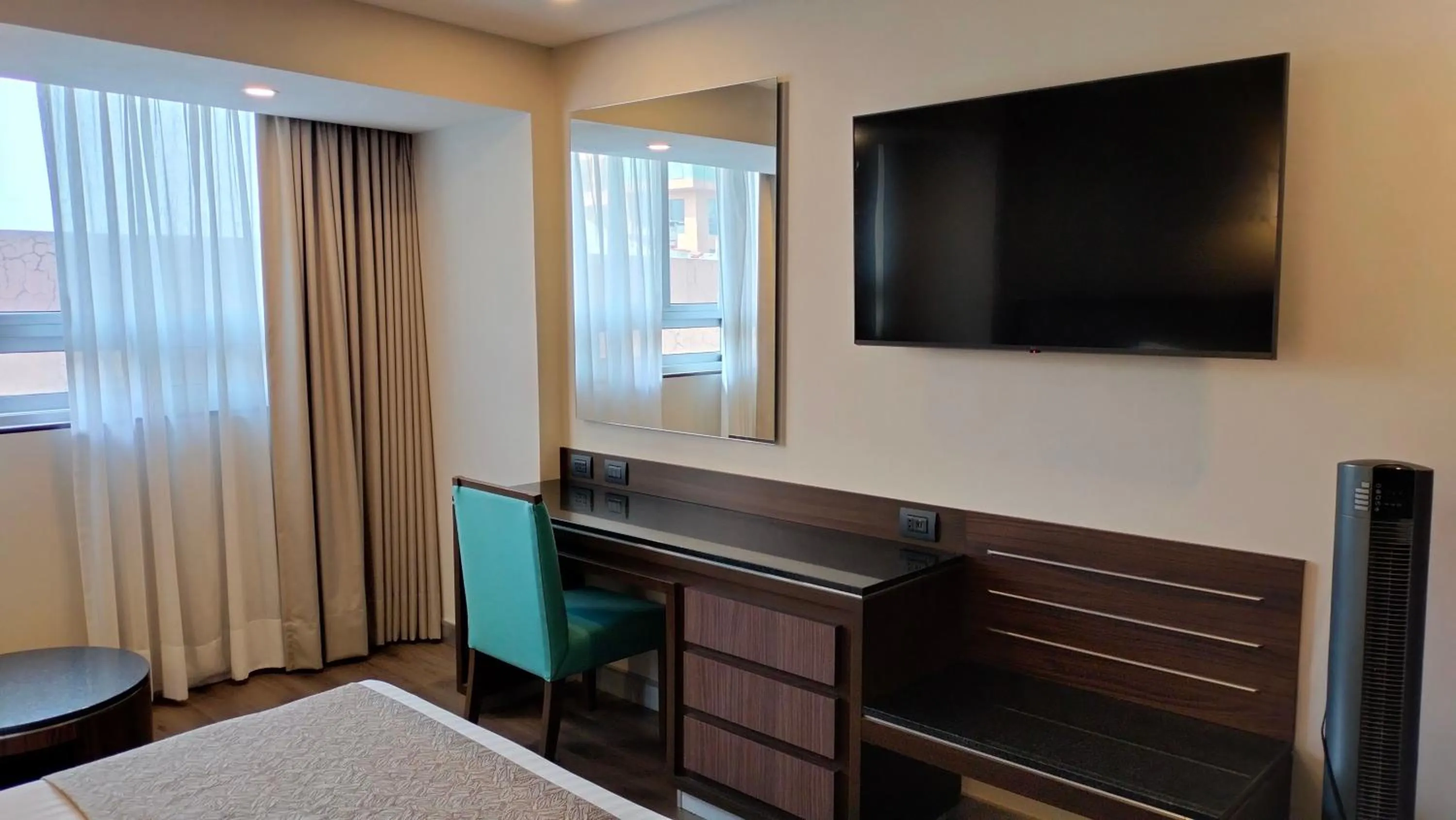 Bed in Hotel Metropol