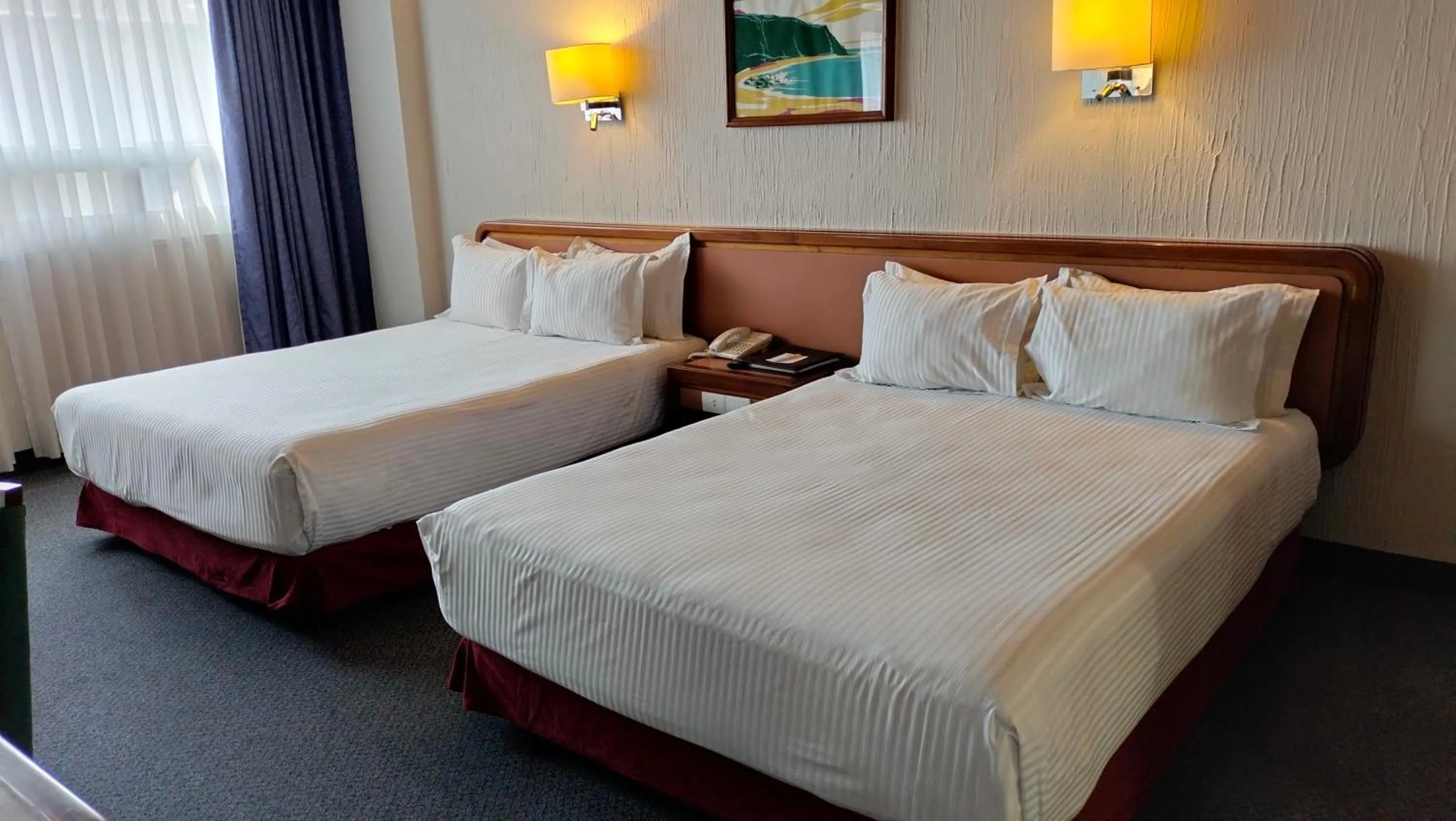 Bed in Hotel Metropol