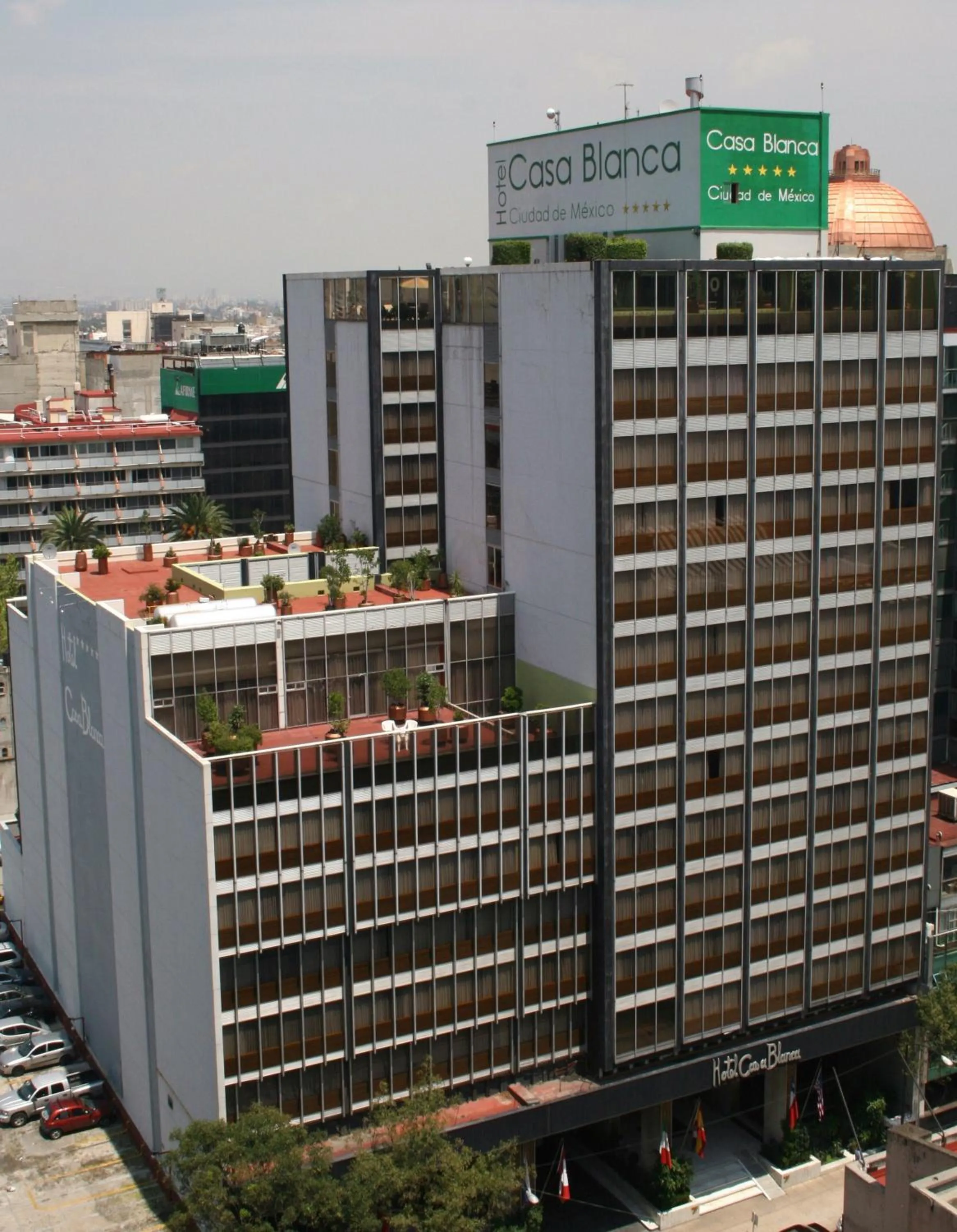Facade/entrance in Hotel Casa Blanca