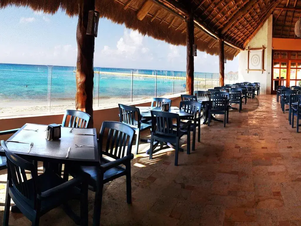 Restaurant/places to eat in El Cozumeleño Beach Resort - All Inclusive Restaurant/places to eat in El Cozumeleño Beach Resort - All Inclusive