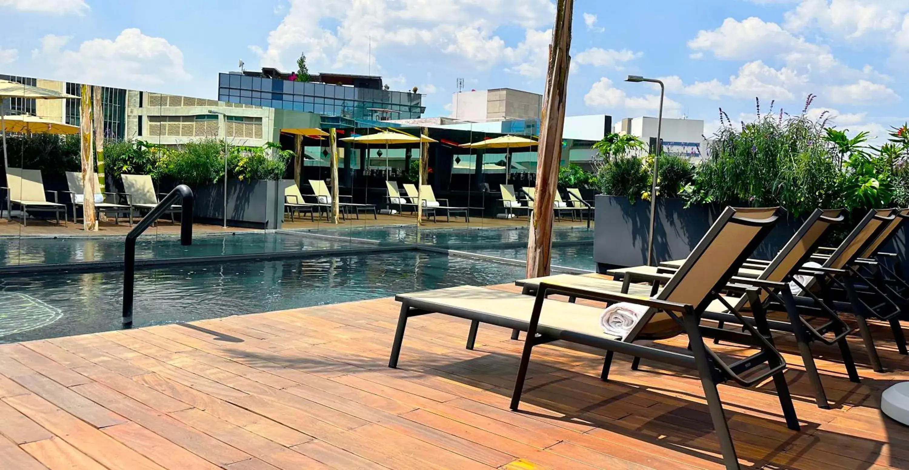 Swimming pool in Hive Nápoles by G Hotels Swimming pool in Hive Nápoles by G Hotels