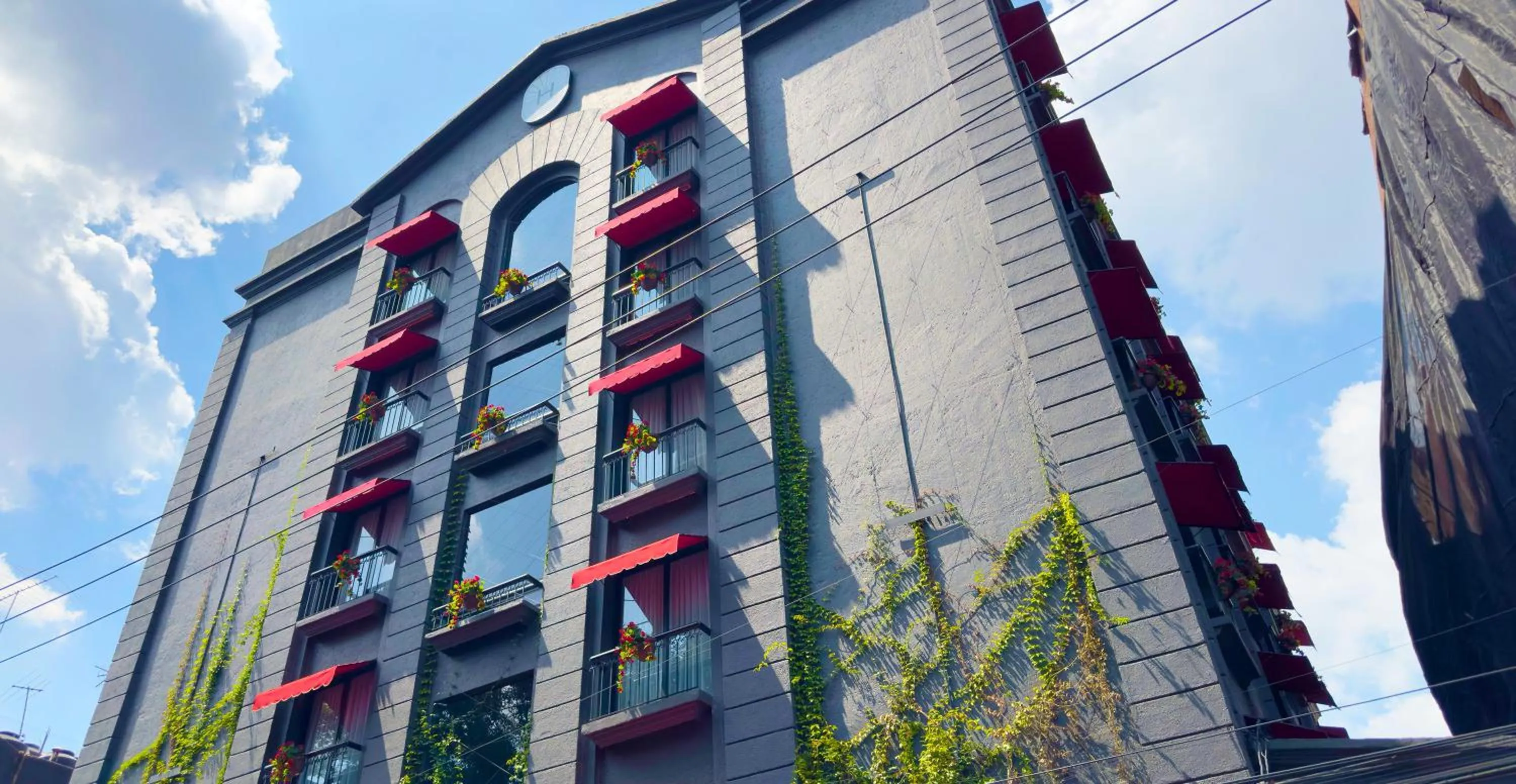 Facade/entrance in Hive Nápoles by G Hotels