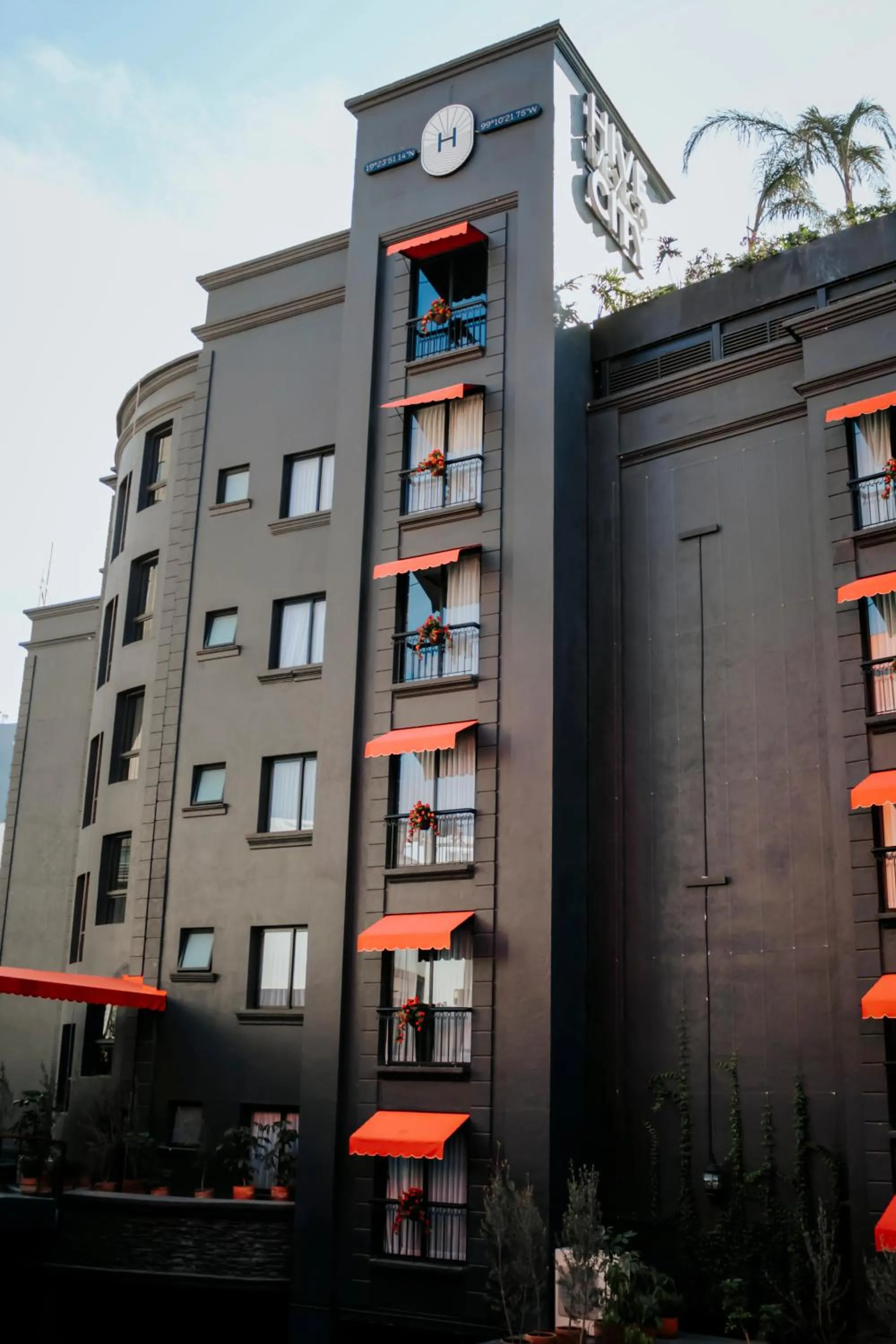 Facade/entrance in Hive Nápoles by G Hotels