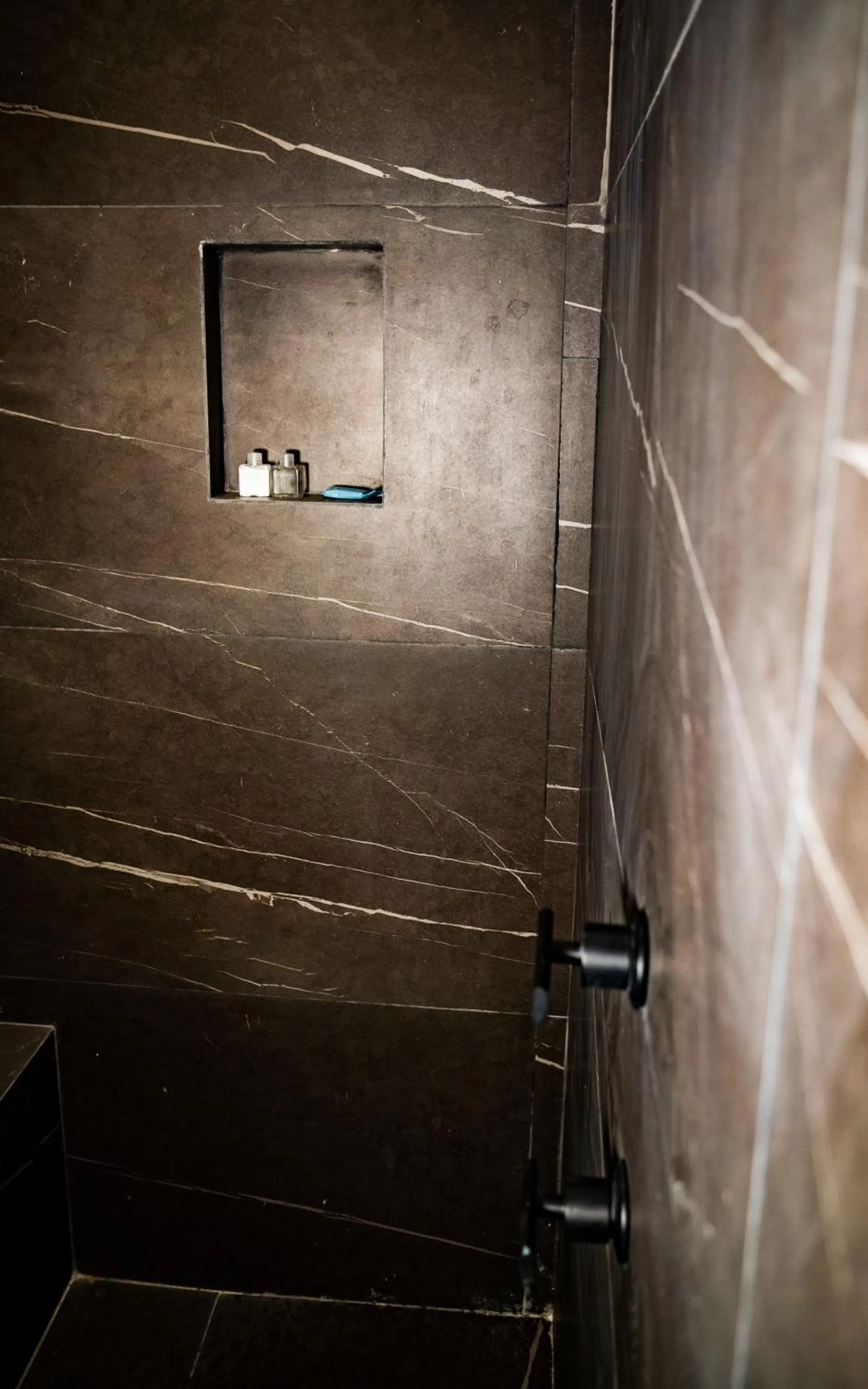 Toilet in Hive Nápoles by G Hotels