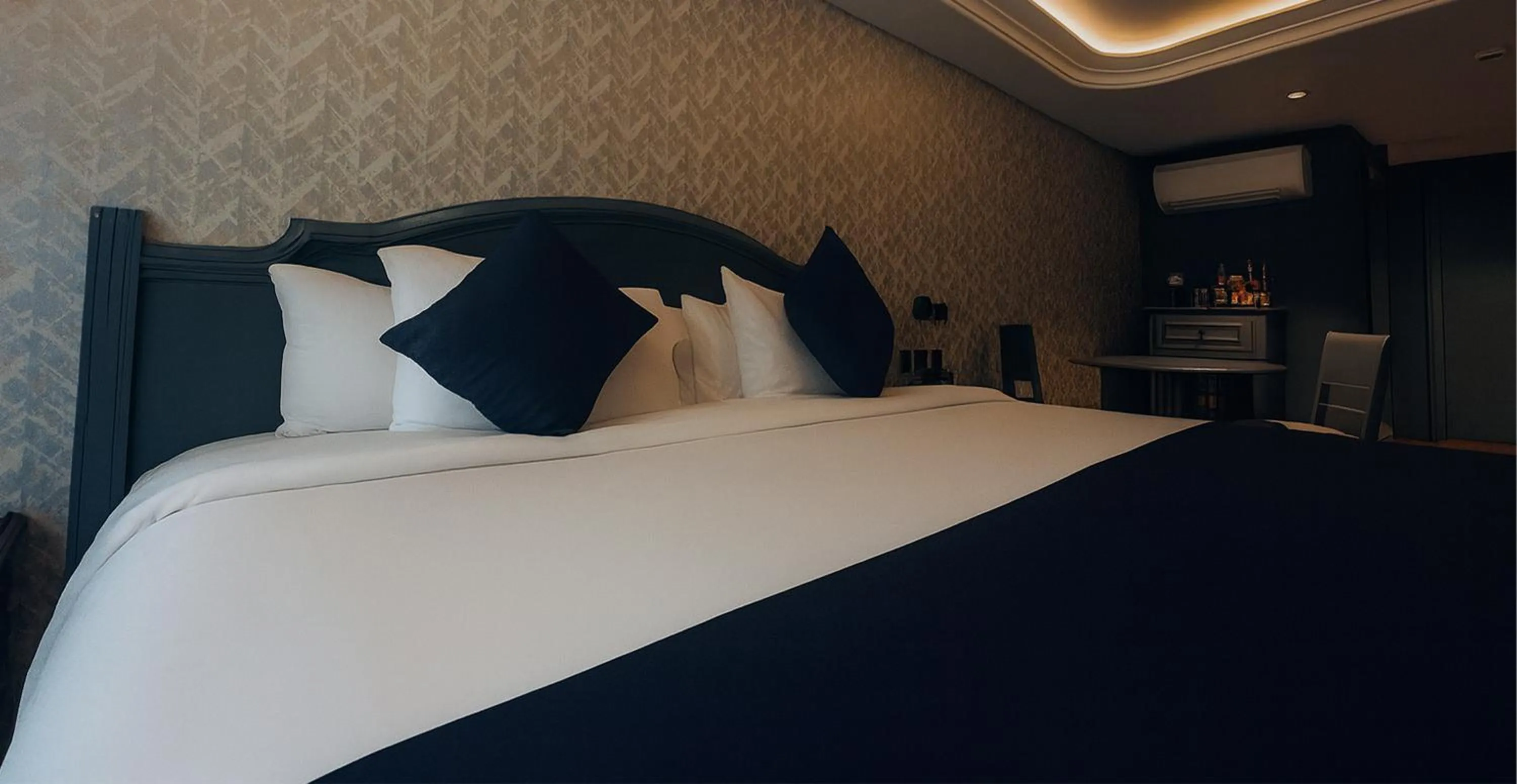 Photo of the whole room, Bed in Hive Nápoles by G Hotels
