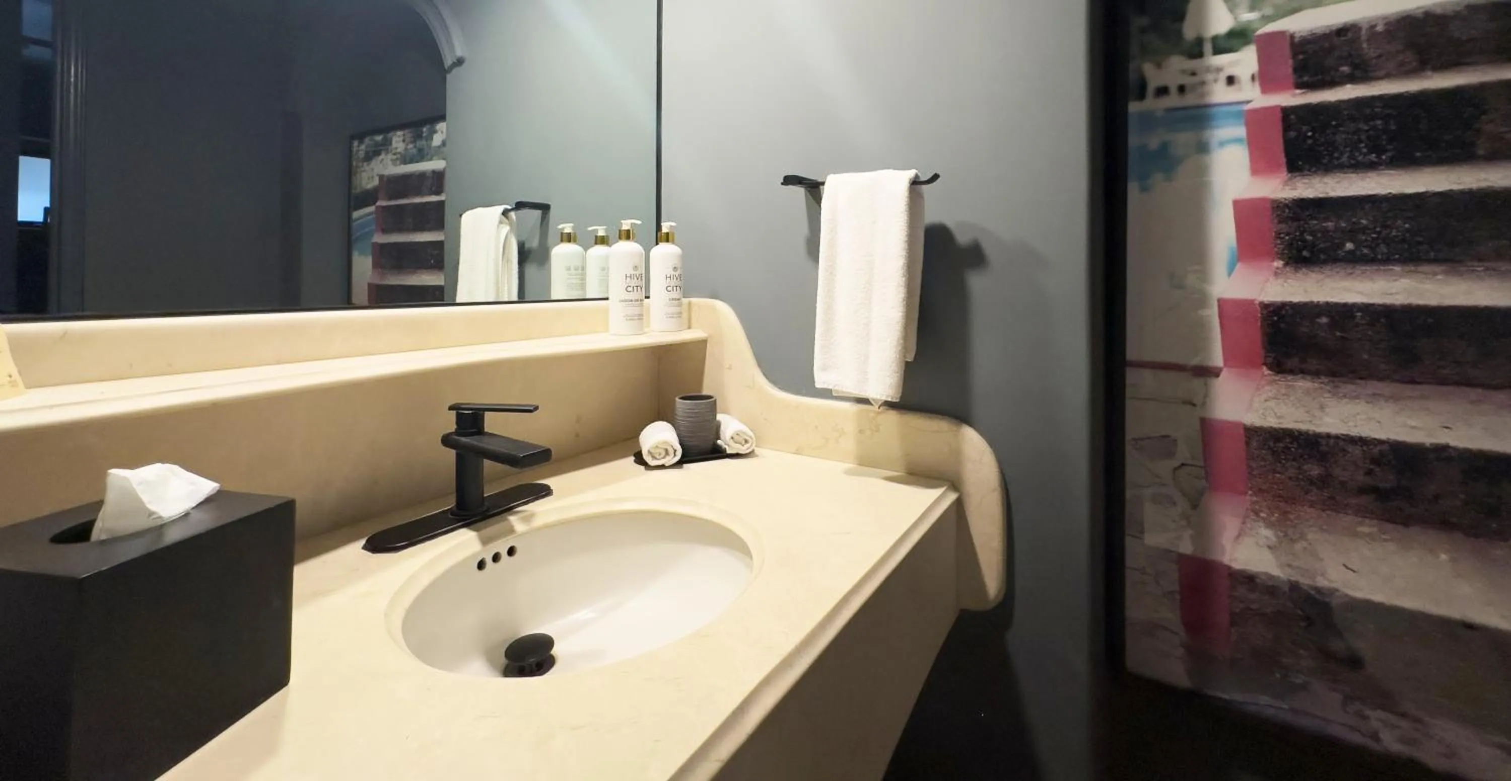 Bathroom in Hive Nápoles by G Hotels