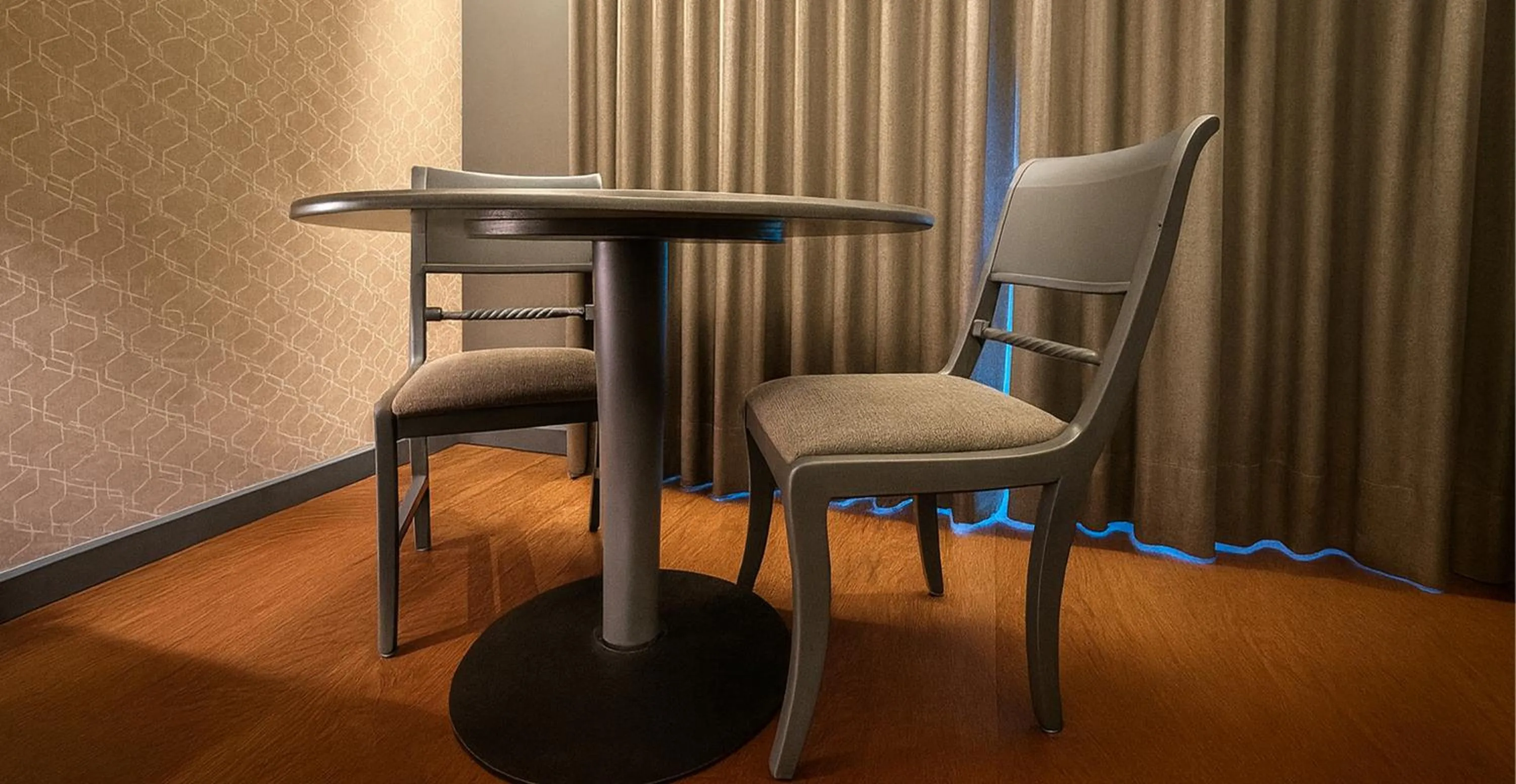 Seating area in Hive Nápoles by G Hotels