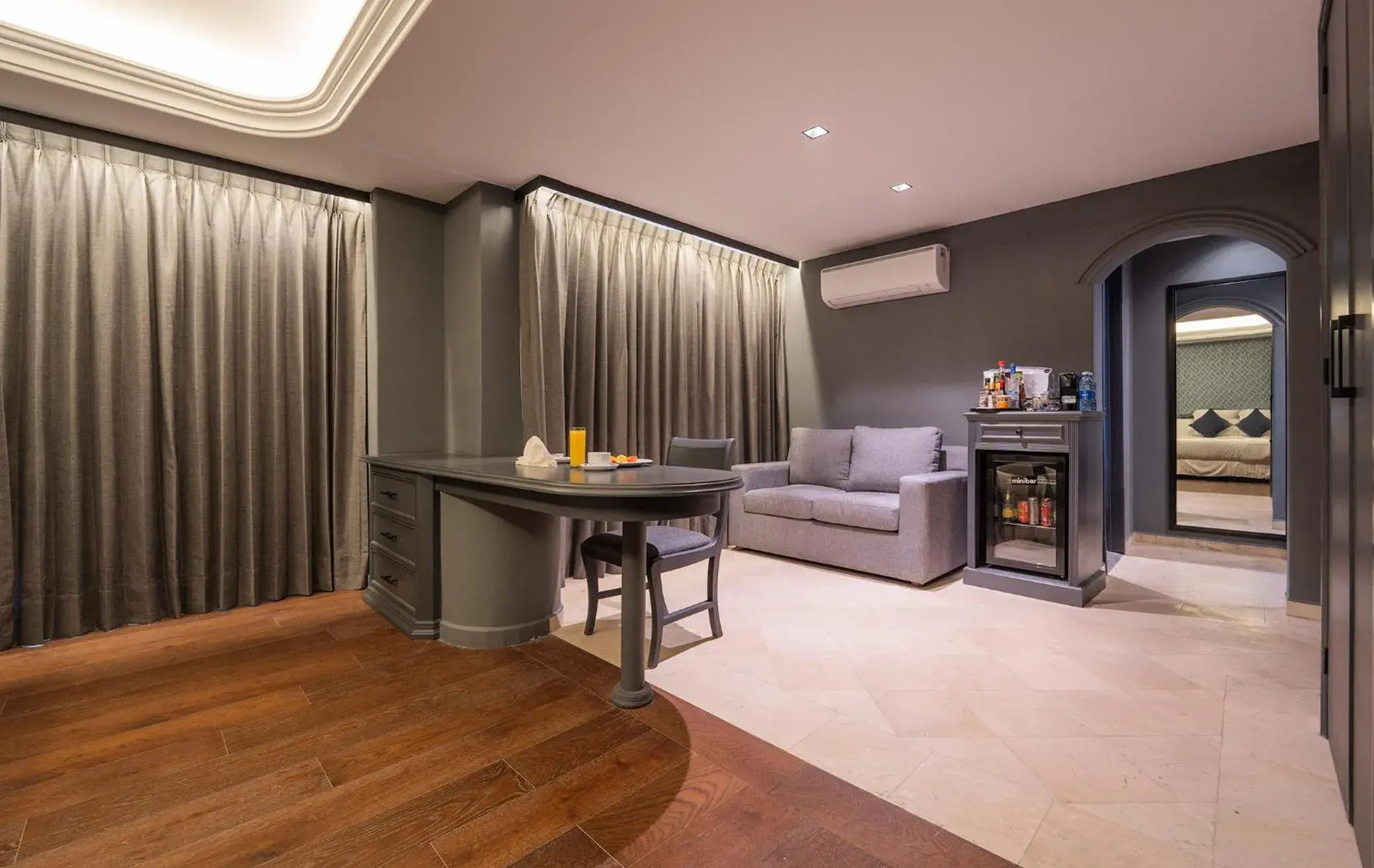 Living room in Hive Nápoles by G Hotels Living room in Hive Nápoles by G Hotels