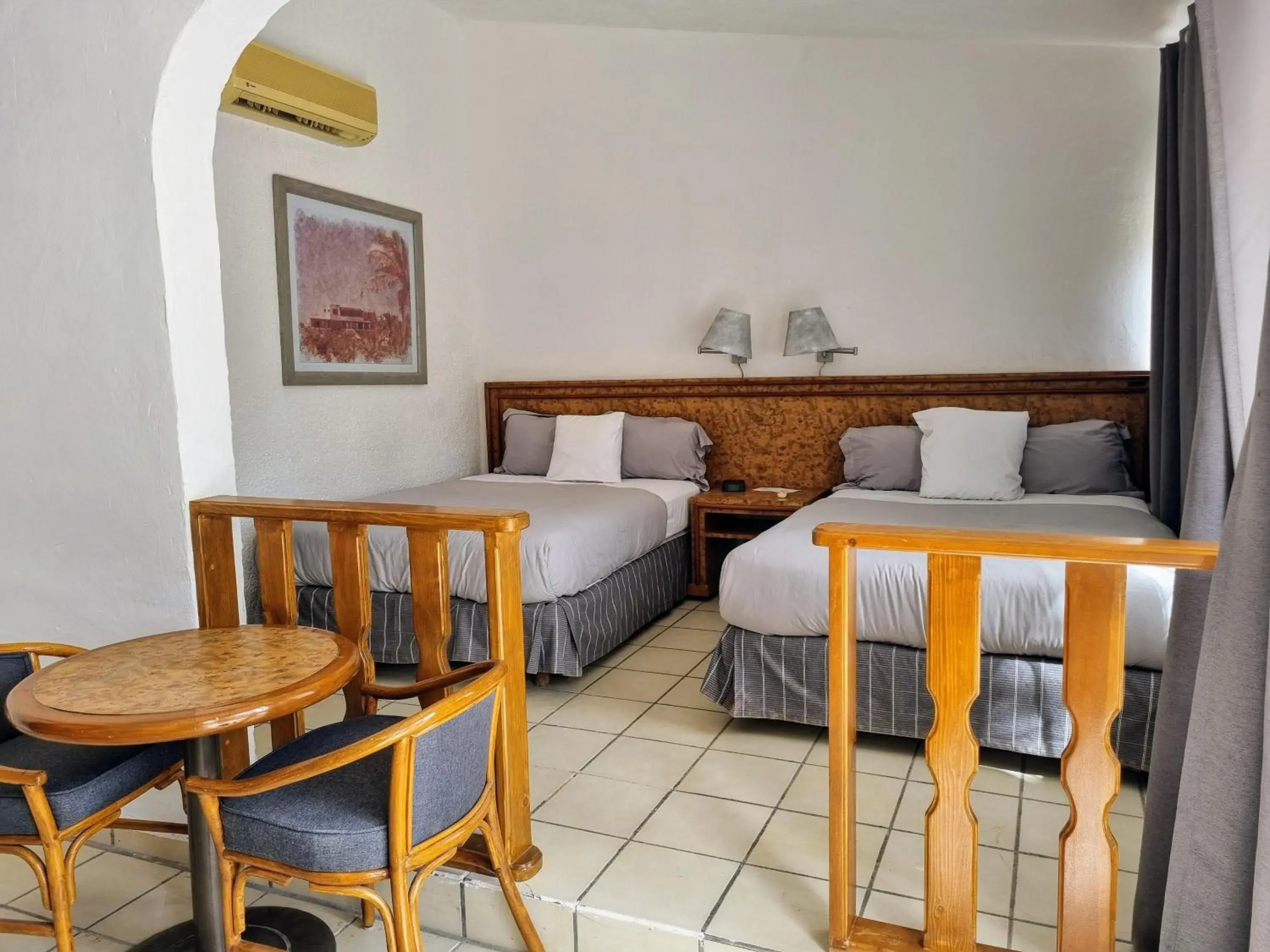 Bed in Buena Vista Oceanfront & Hot Springs Resort Bed in Buena Vista Oceanfront & Hot Springs Resort