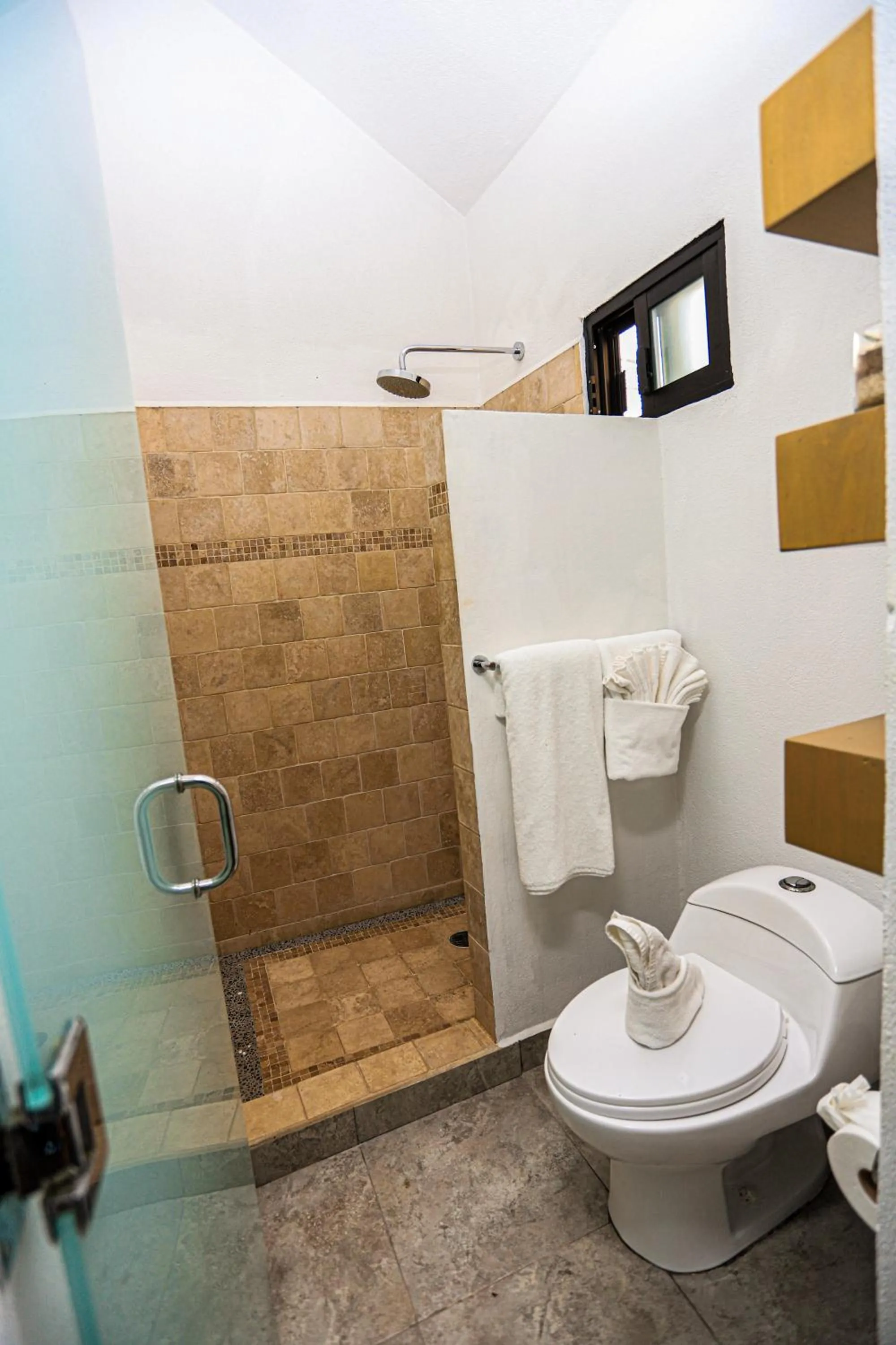 Bathroom in Buena Vista Oceanfront & Hot Springs Resort
