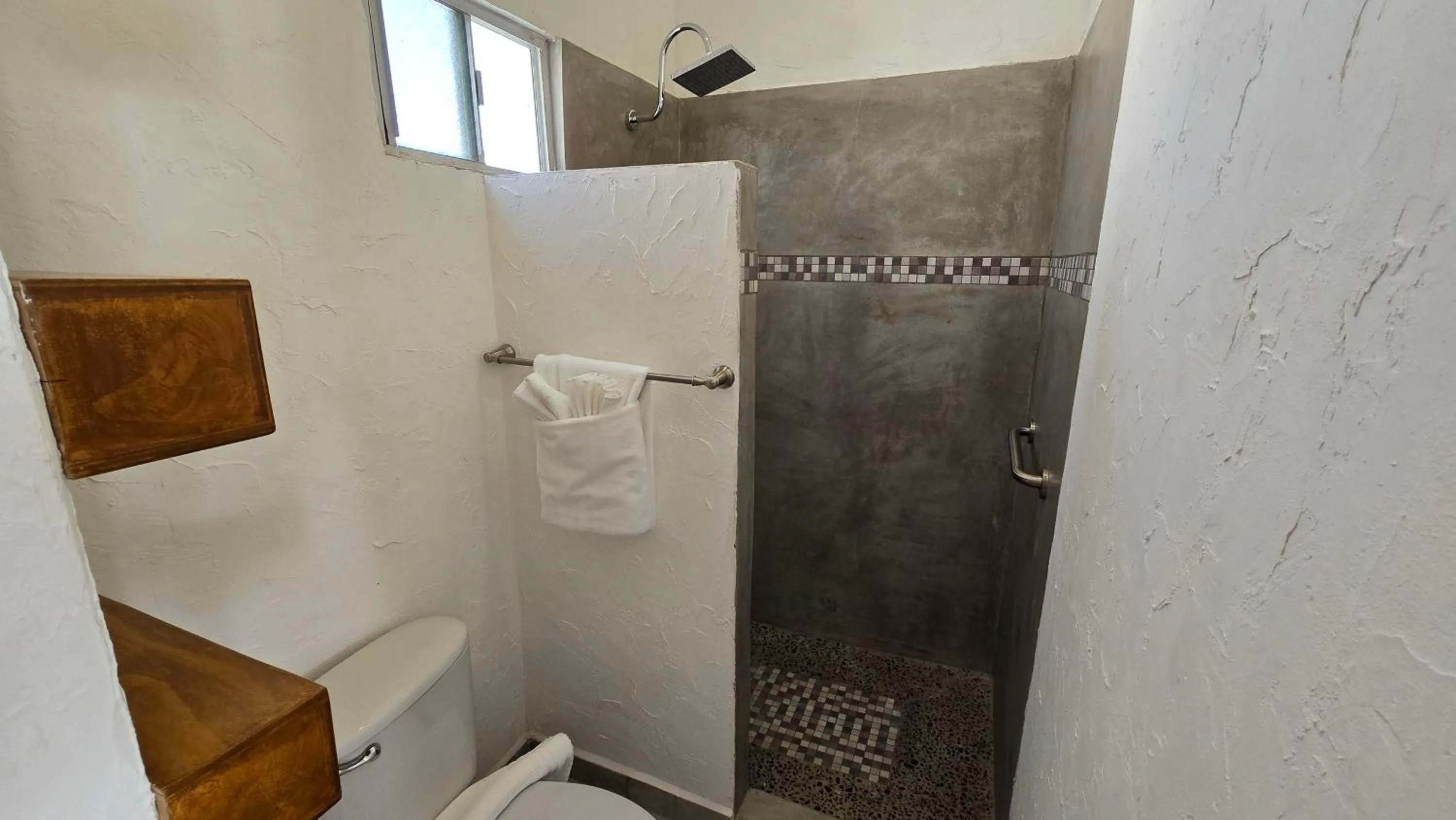 Bathroom in Buena Vista Oceanfront & Hot Springs Resort