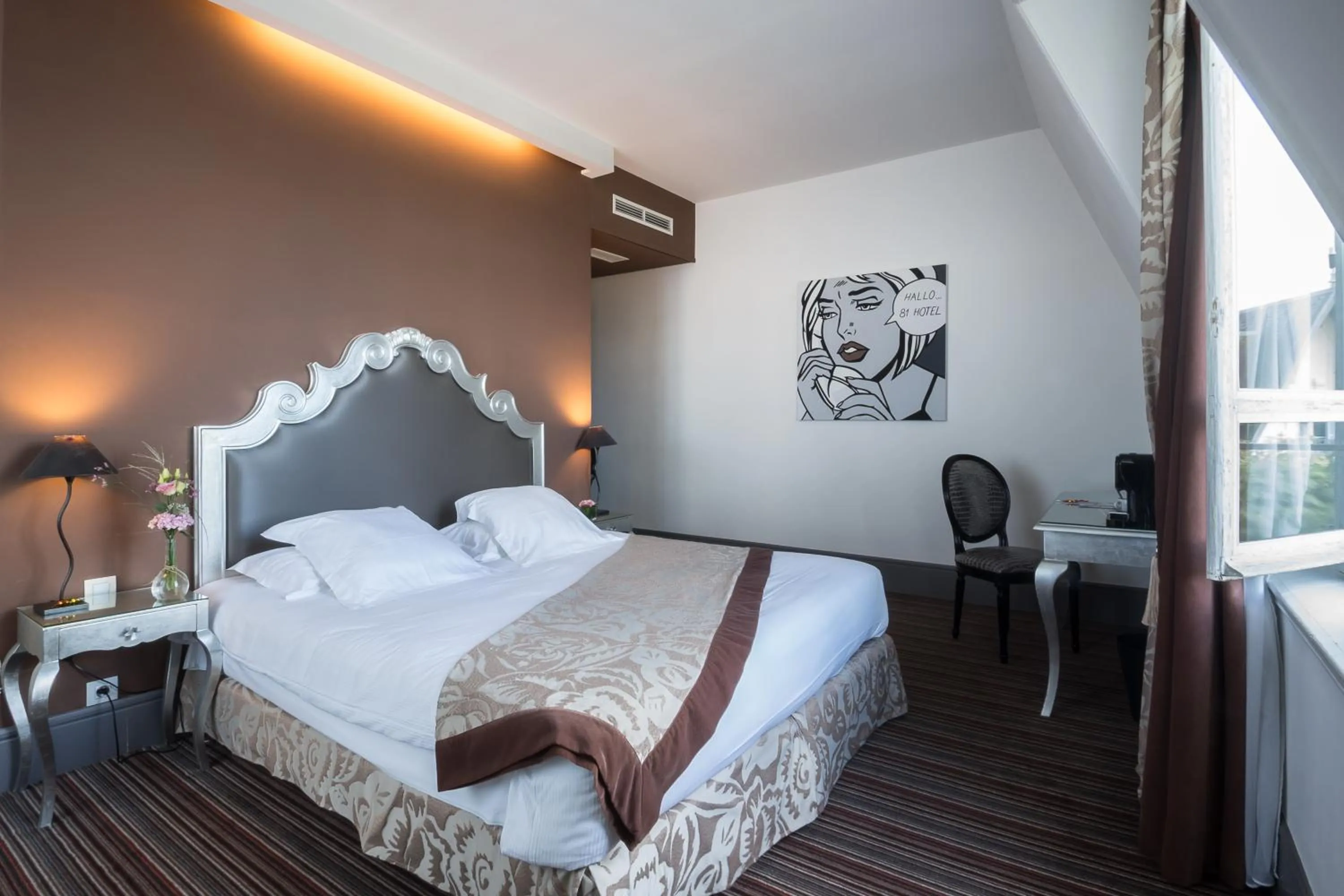 Bedroom, Bed in Villa 81