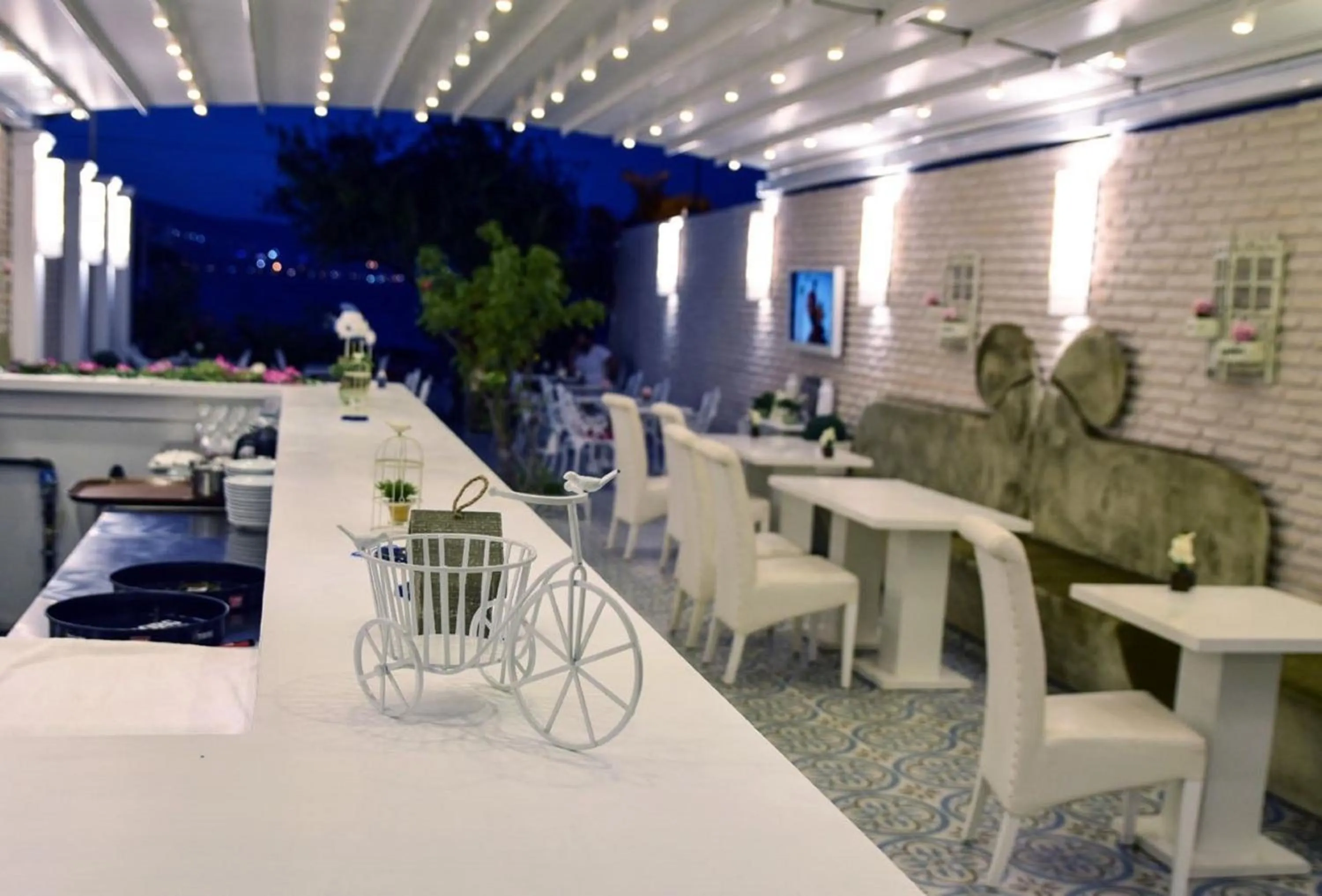 Lounge or bar in Büyükada Port Hotel