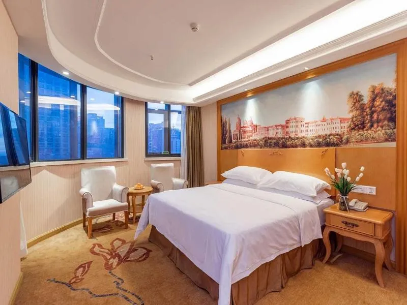Bed in Vienna International Hotel Zhuzhou Railway Station Central Plaza
