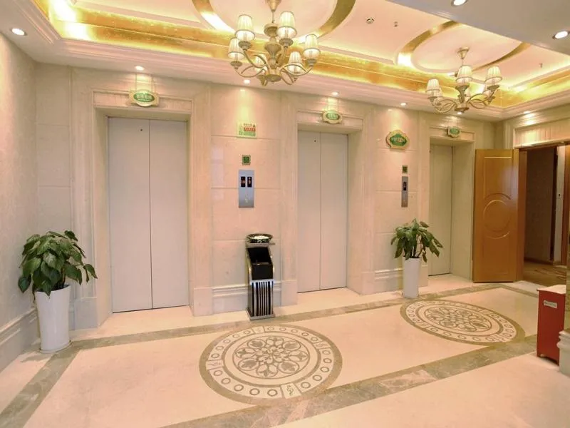 Vienna International Hotel Zhuzhou Railway Station Central Plaza