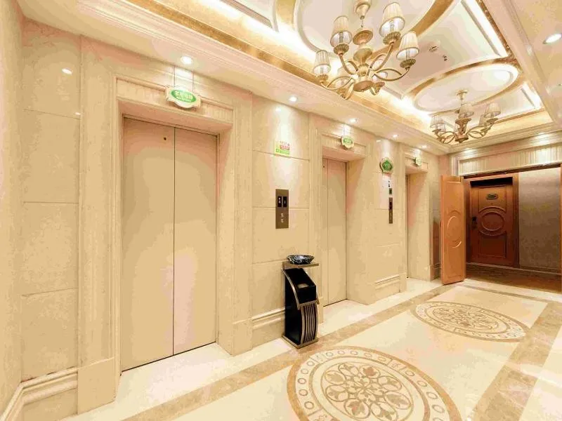 Vienna International Hotel Zhuzhou Railway Station Central Plaza