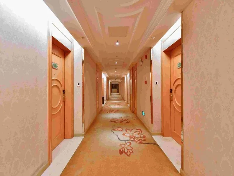 Vienna International Hotel Zhuzhou Railway Station Central Plaza