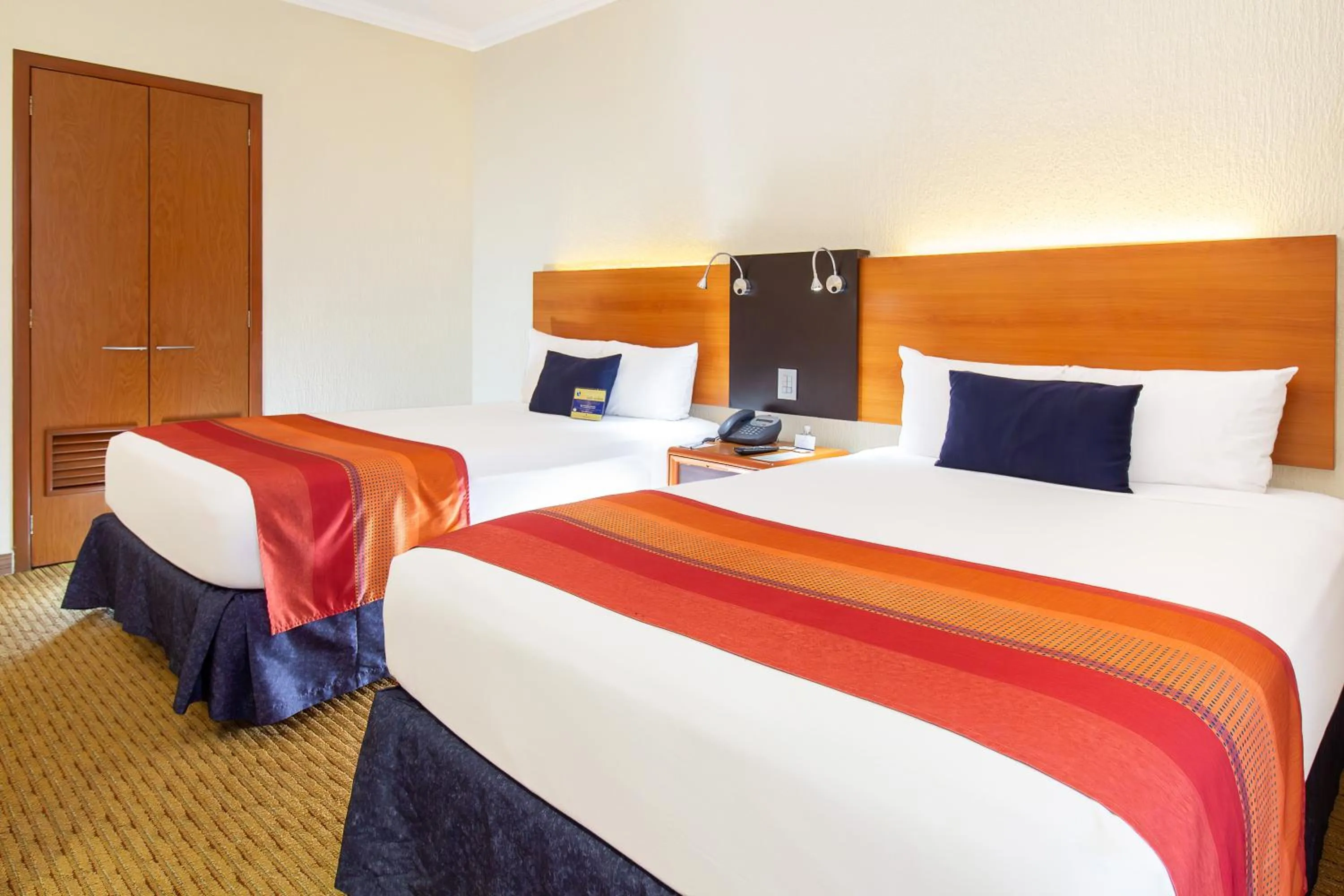 Photo of the whole room, Bed in Hotel Guadalajara Plaza Expo