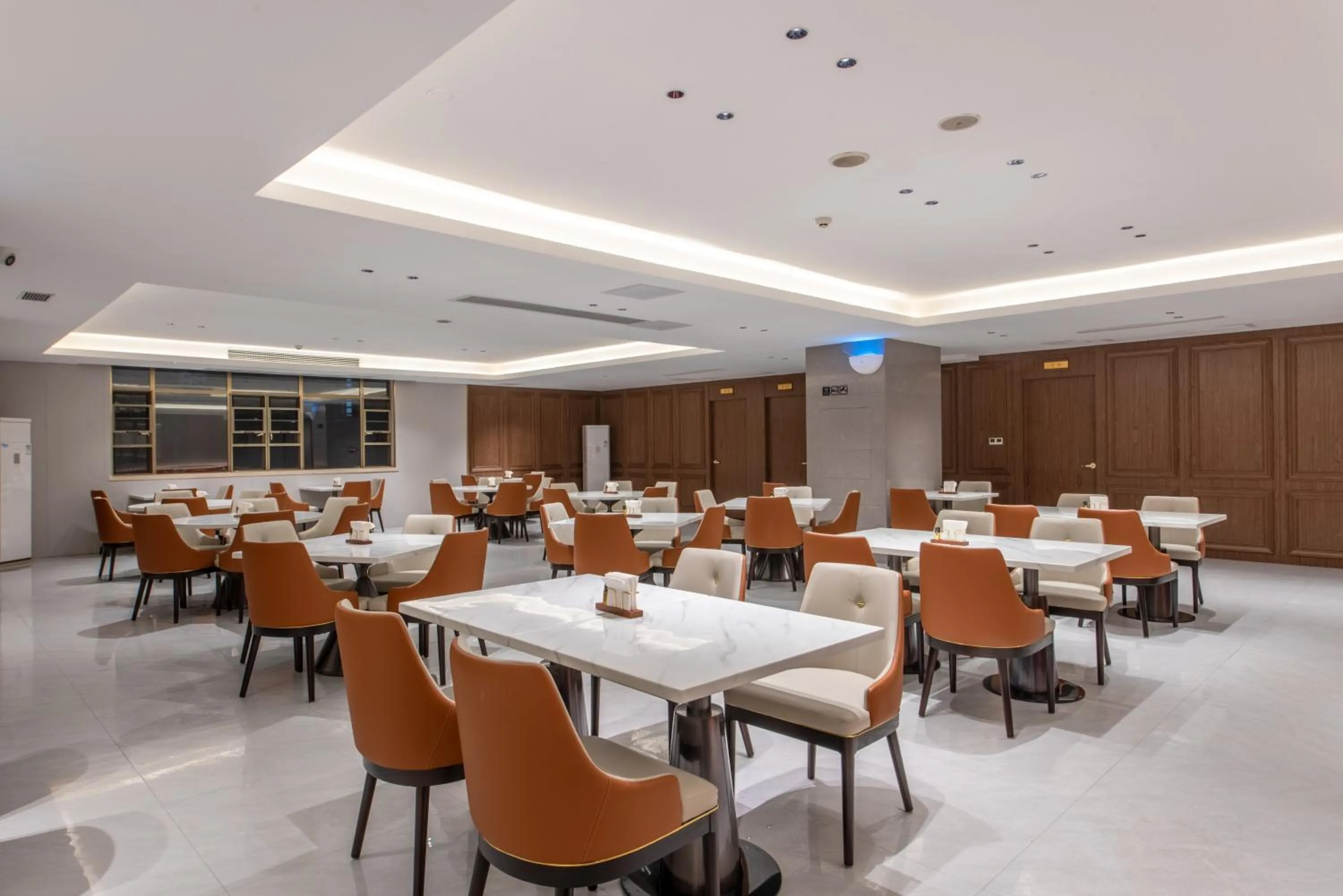 Restaurant/places to eat in Vienna International Hotel Guangzhou Baiyun International Conference Center