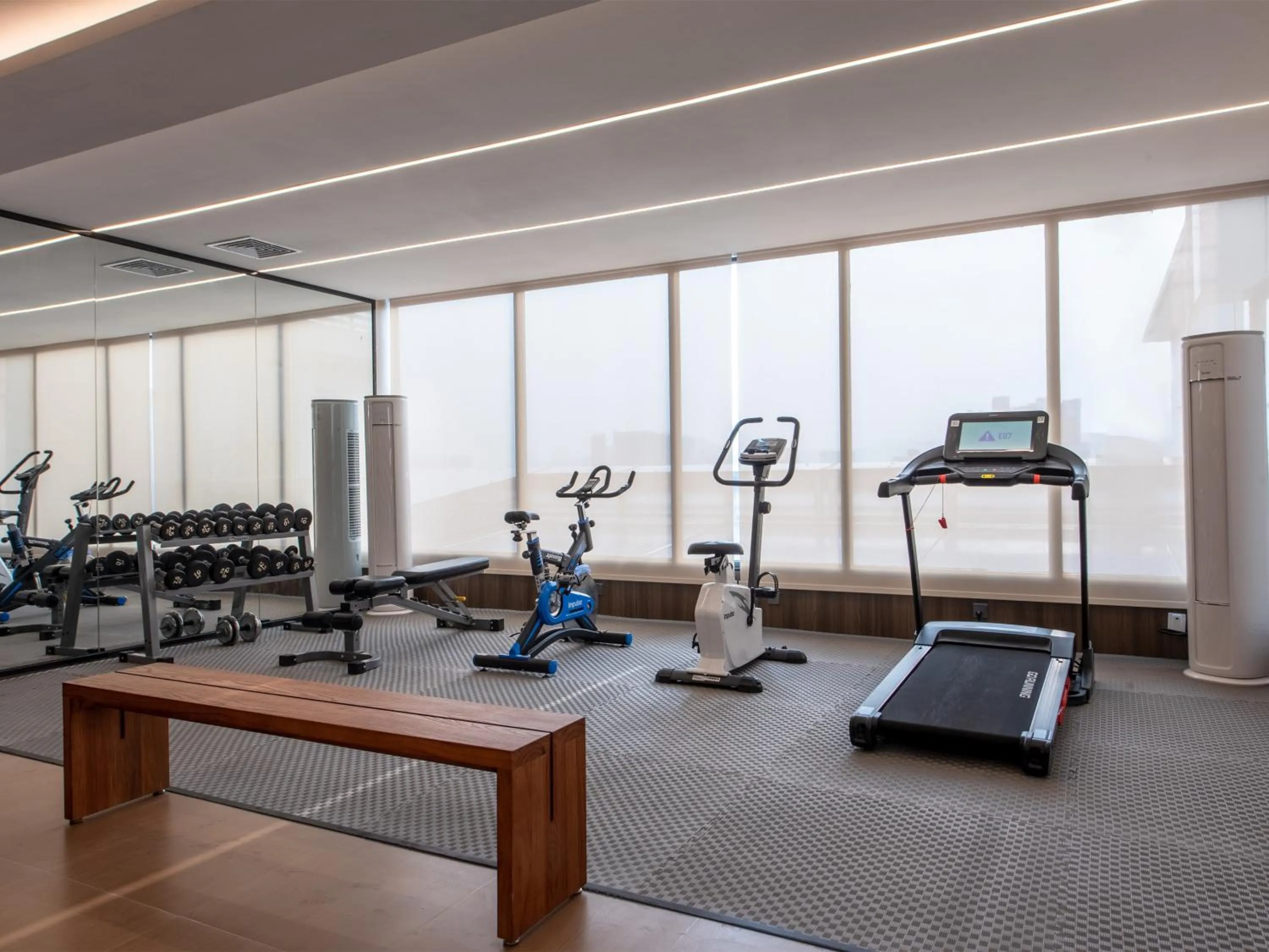 Fitness centre/facilities in Vienna International Hotel Guangzhou Baiyun International Conference Center