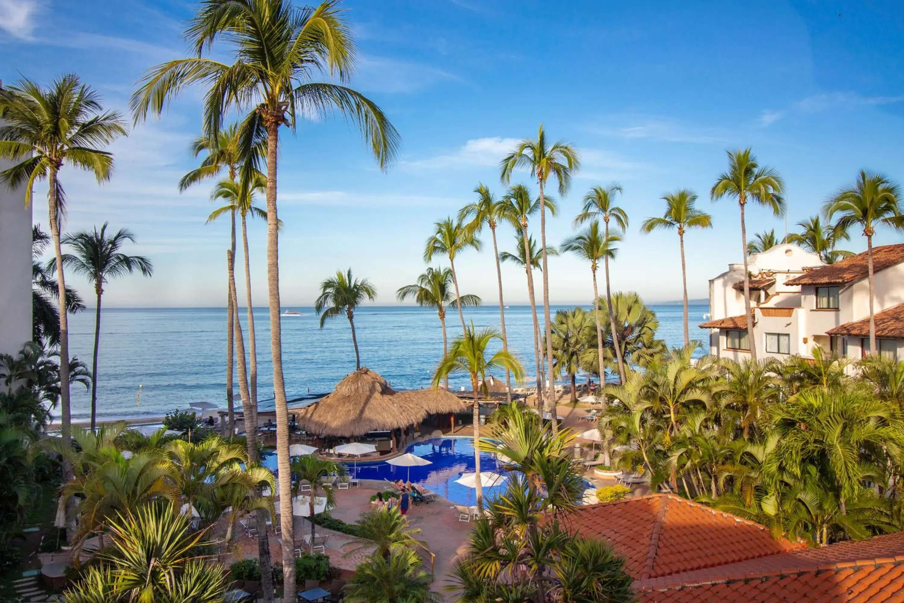 Pool view in Plaza Pelicanos Grand Beach Resort All Inclusive Pool view in Plaza Pelicanos Grand Beach Resort All Inclusive