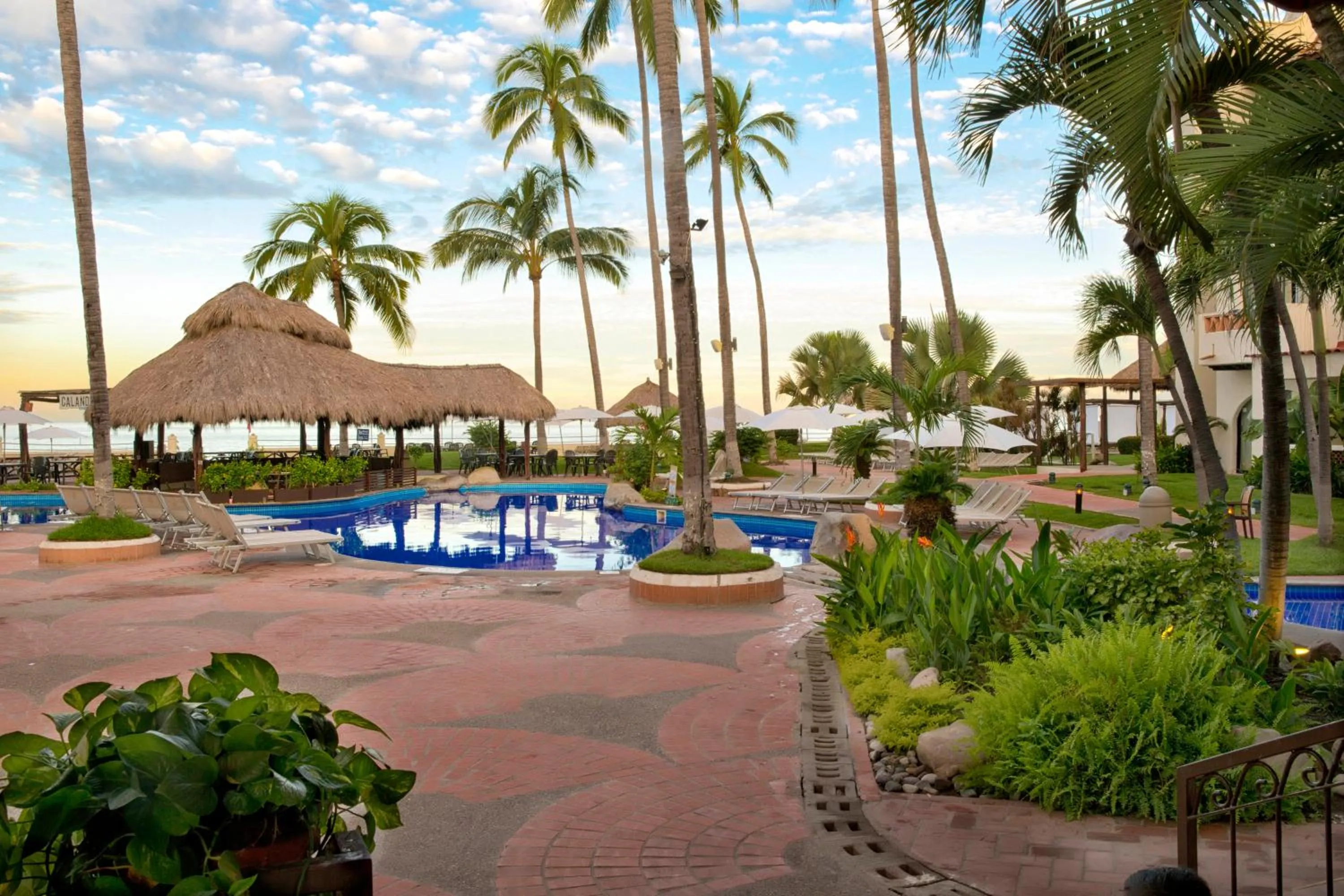 Garden view in Plaza Pelicanos Grand Beach Resort All Inclusive
