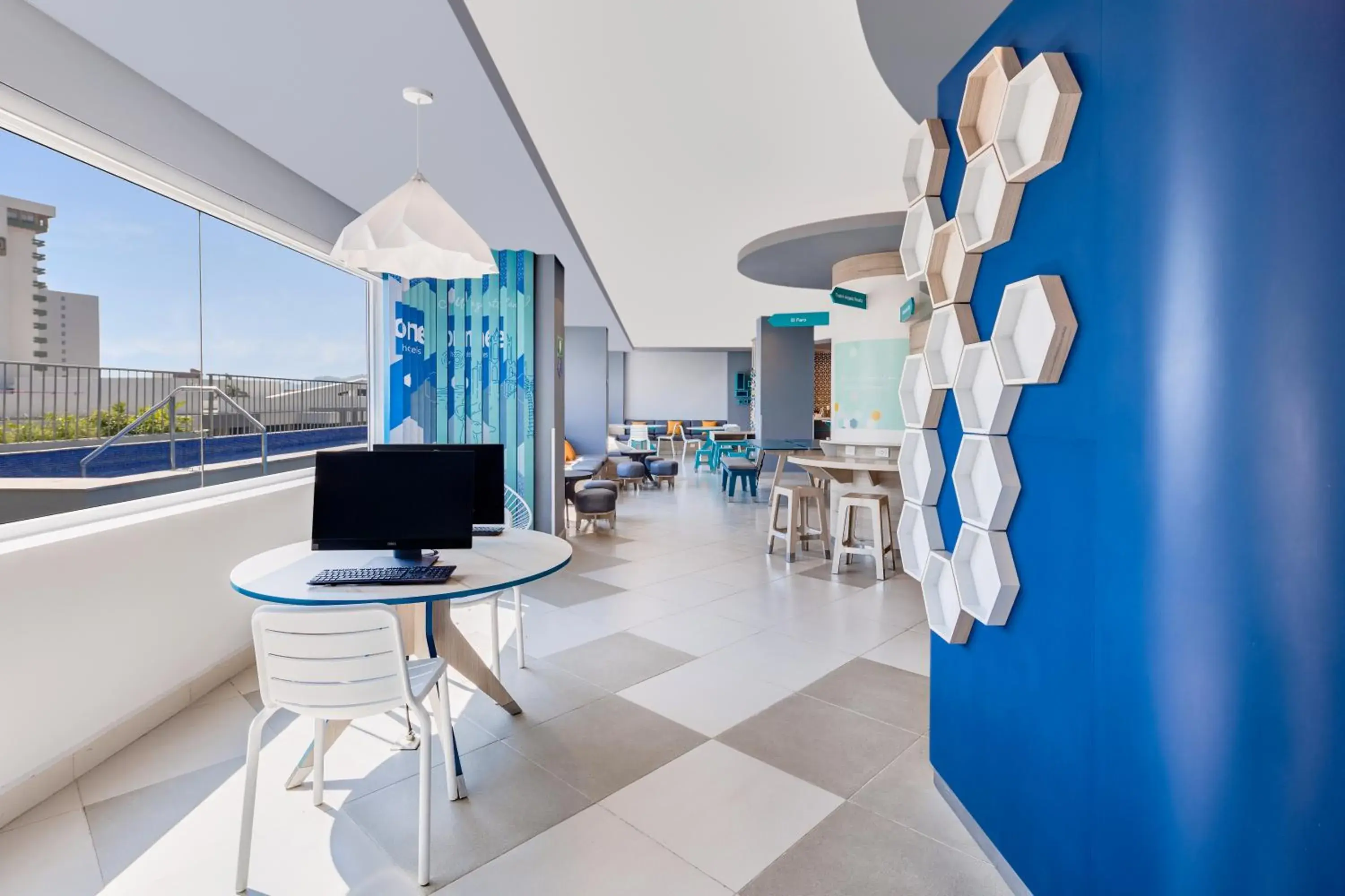 Restaurant/places to eat in One Acapulco Costera Restaurant/places to eat in One Acapulco Costera