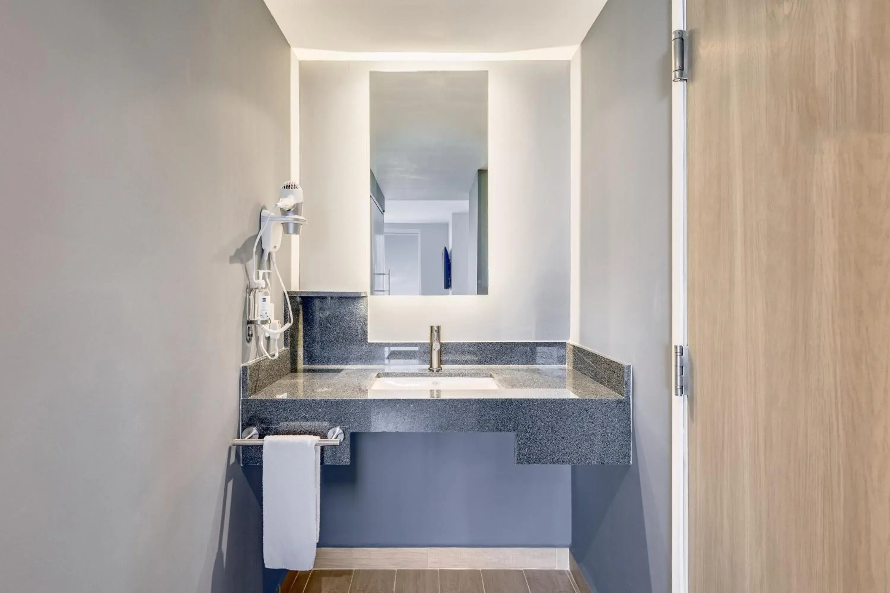 Bed in One Acapulco Costera Bed in One Acapulco Costera