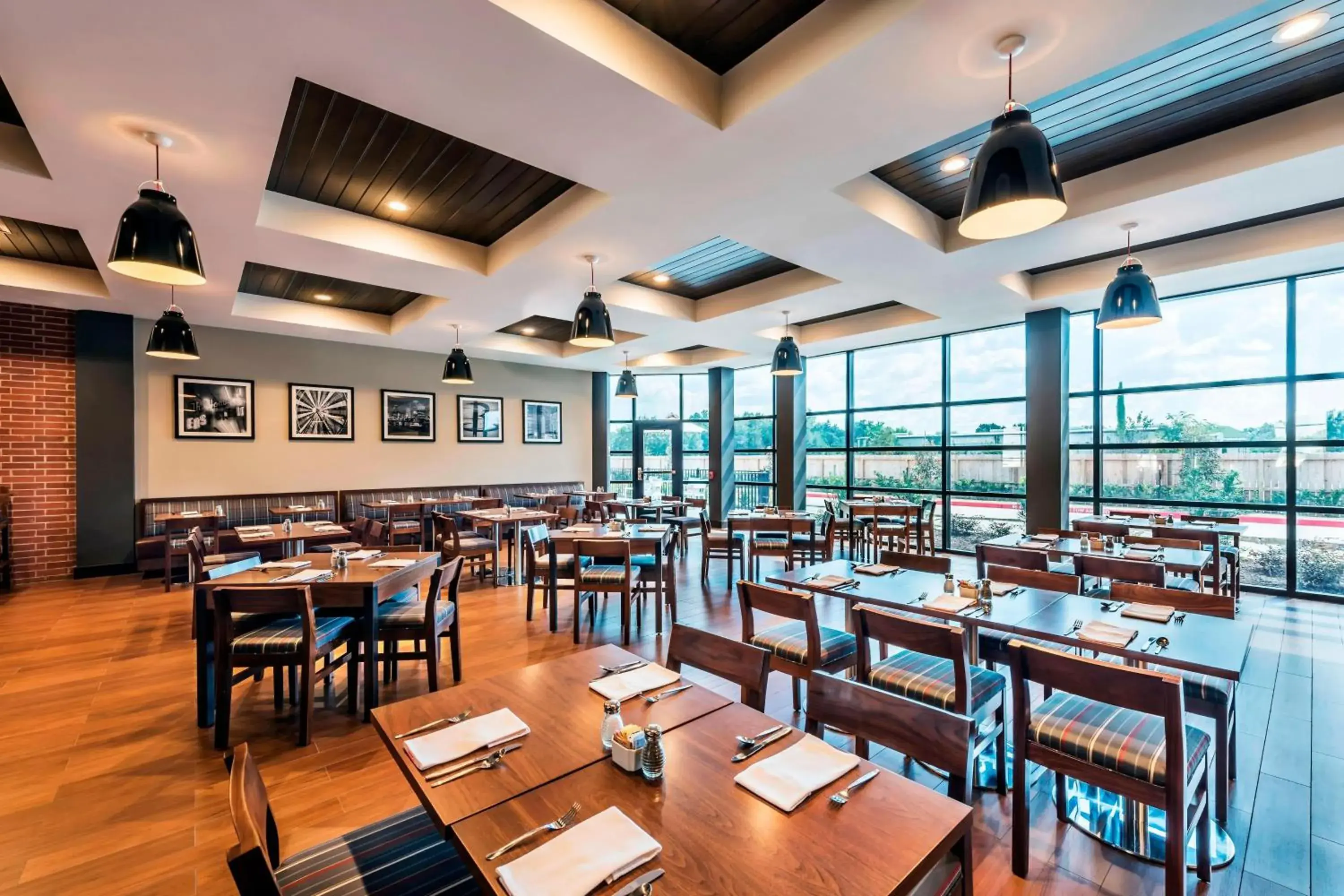 Restaurant/places to eat in Four Points By Sheraton Houston Energy Corridor Restaurant/places to eat in Four Points By Sheraton Houston Energy Corridor