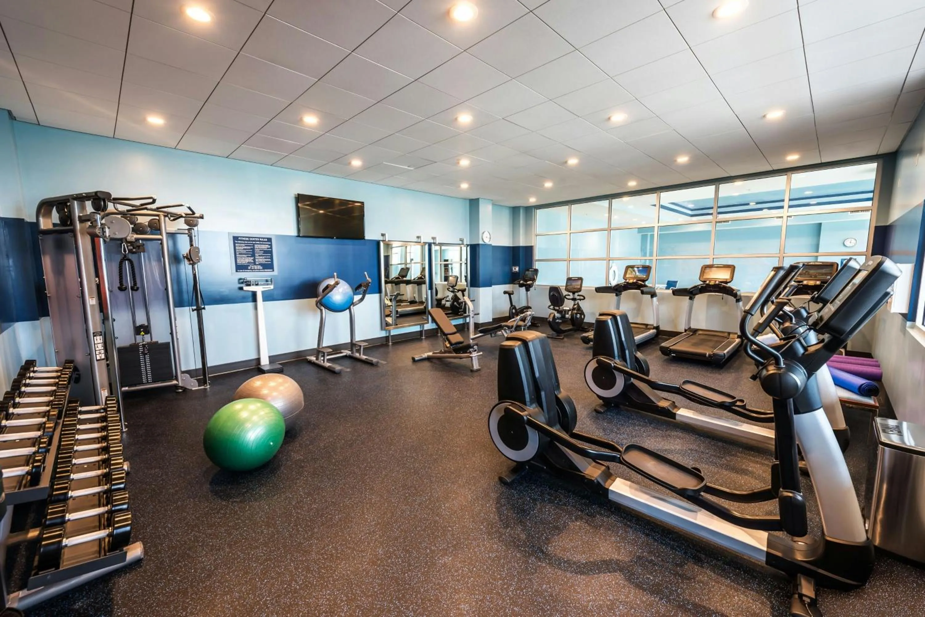 Fitness centre/facilities in Four Points By Sheraton Houston Energy Corridor
