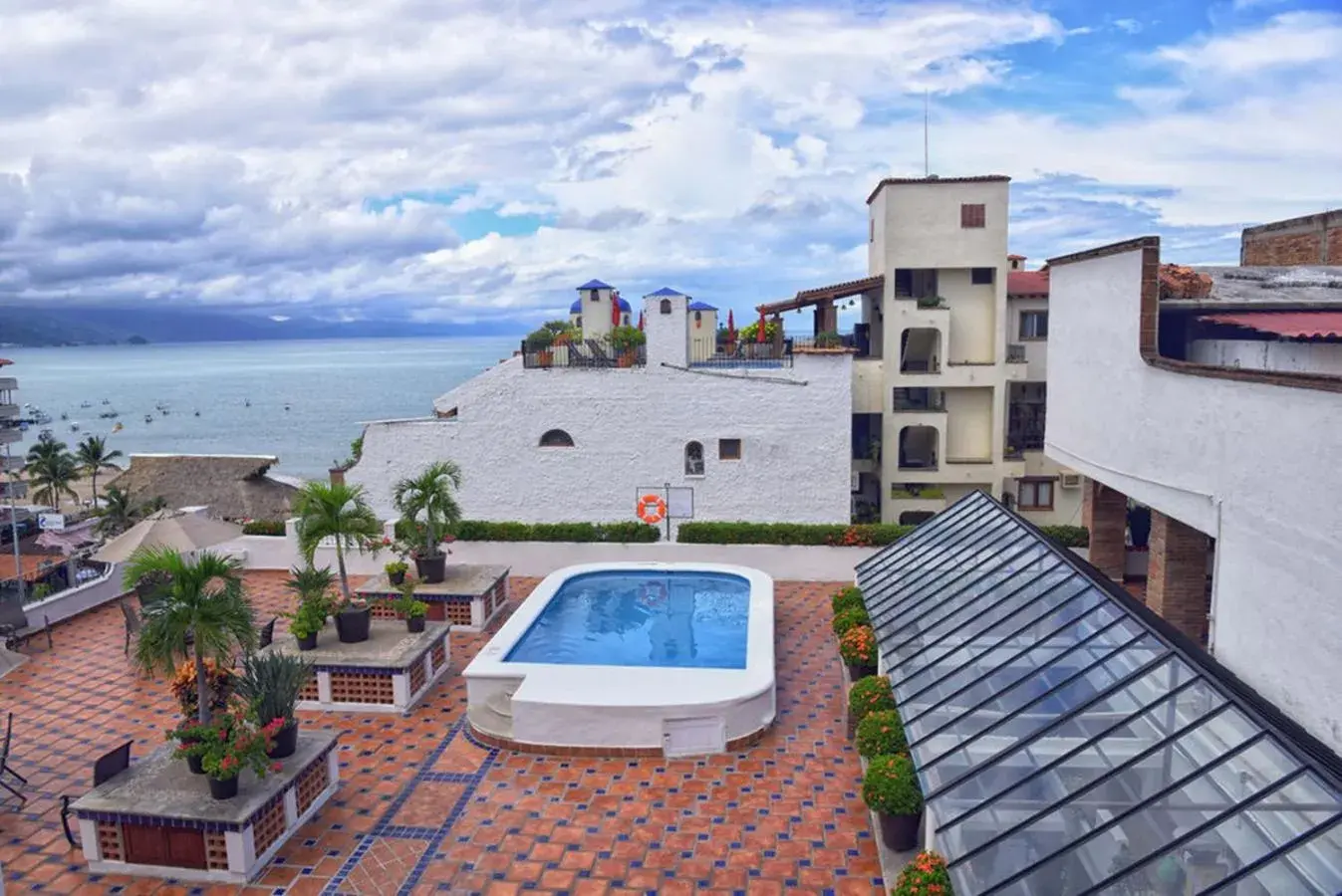 Swimming pool in Hotel Eloisa Swimming pool in Hotel Eloisa