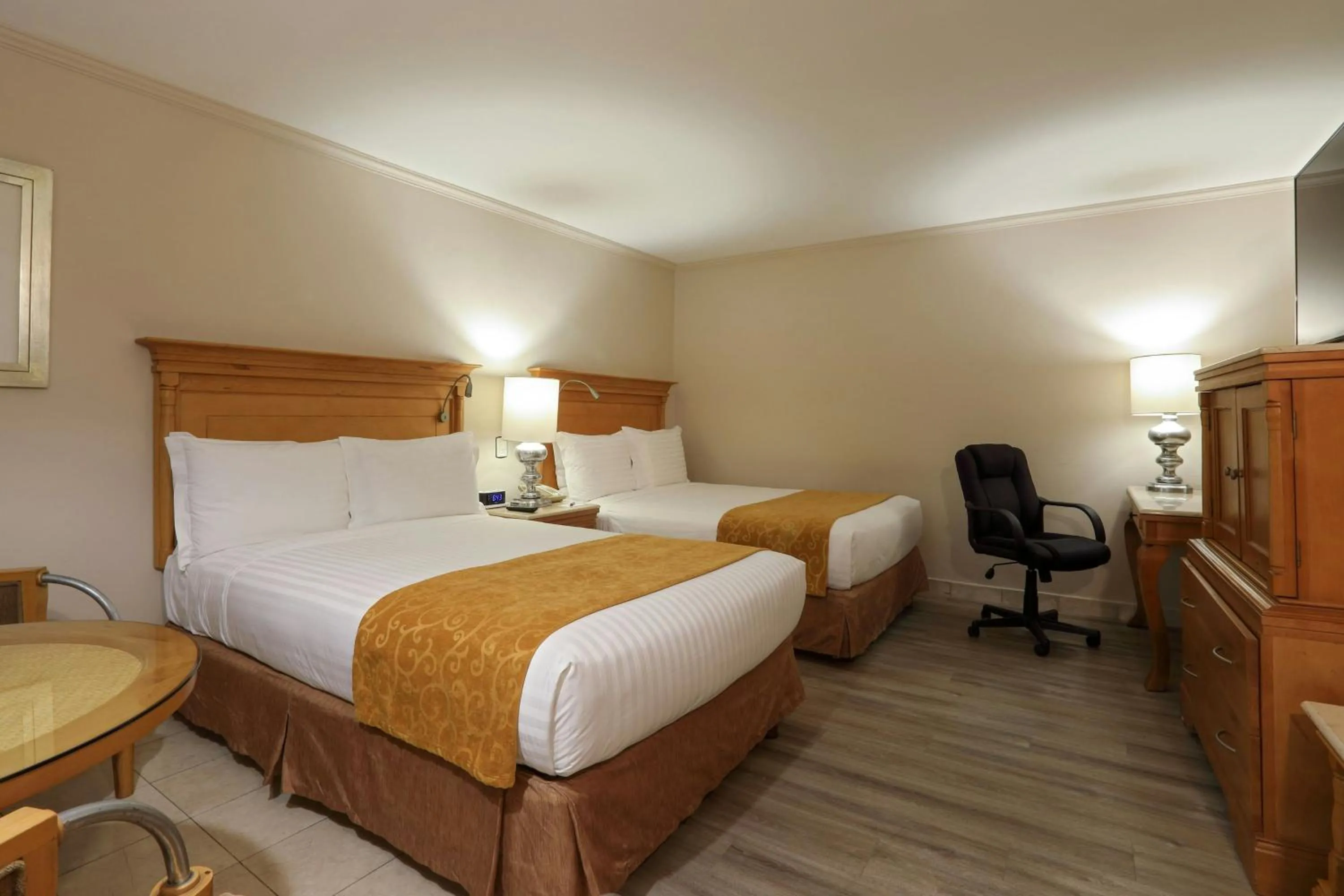 Photo of the whole room, Bed in Marriott Tijuana Hotel