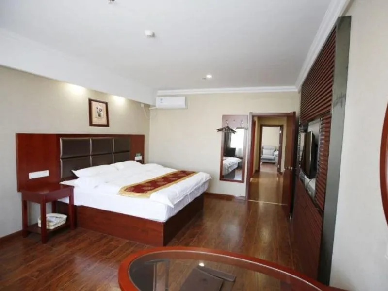 Bed in GreenTree Inn Jiangsu Huai’an Hexia Acient Town Zhou Enlai Memorial Hall Express Hotel