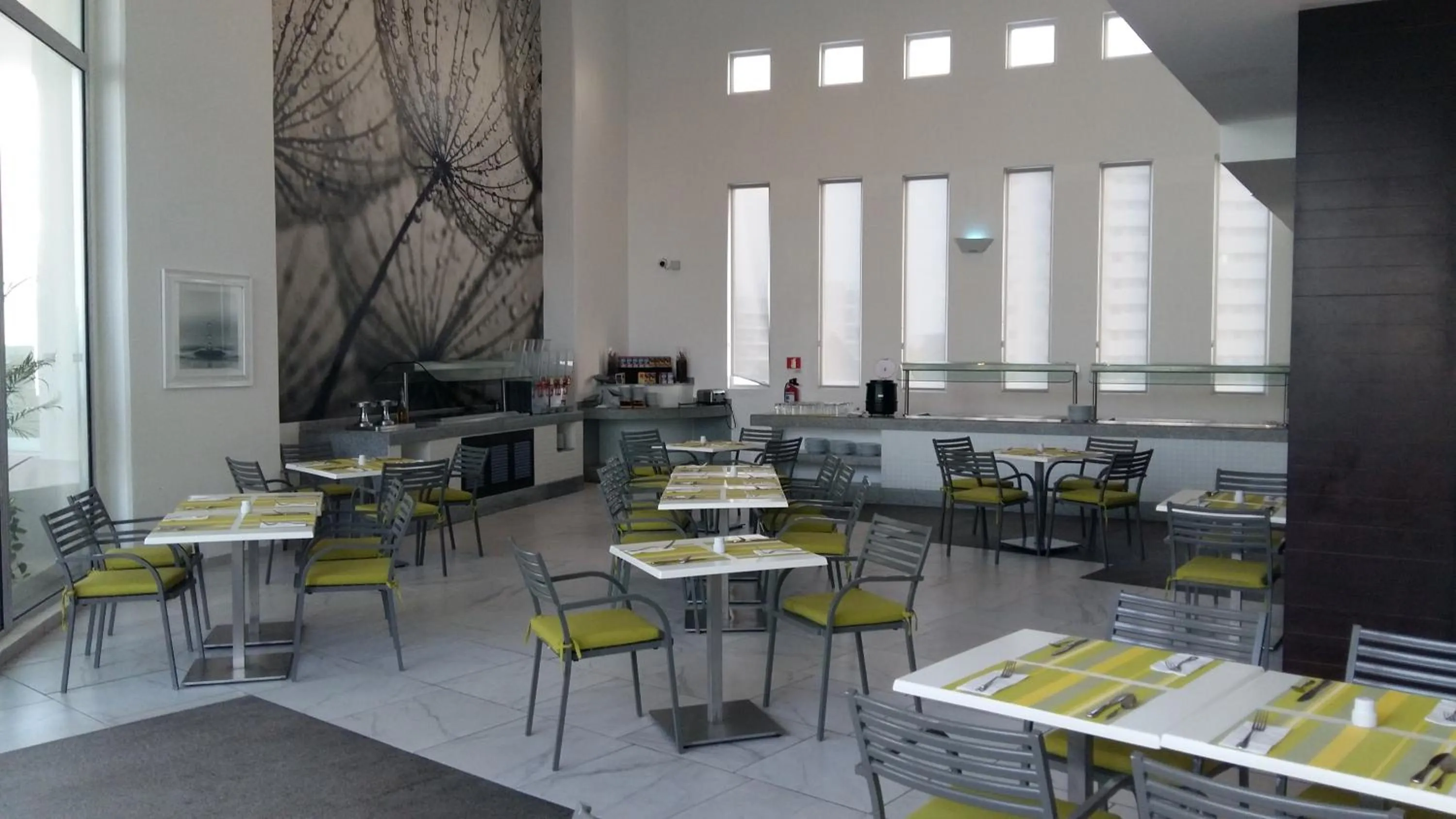 Restaurant/places to eat in Krystal Urban Cancun & Beach Club