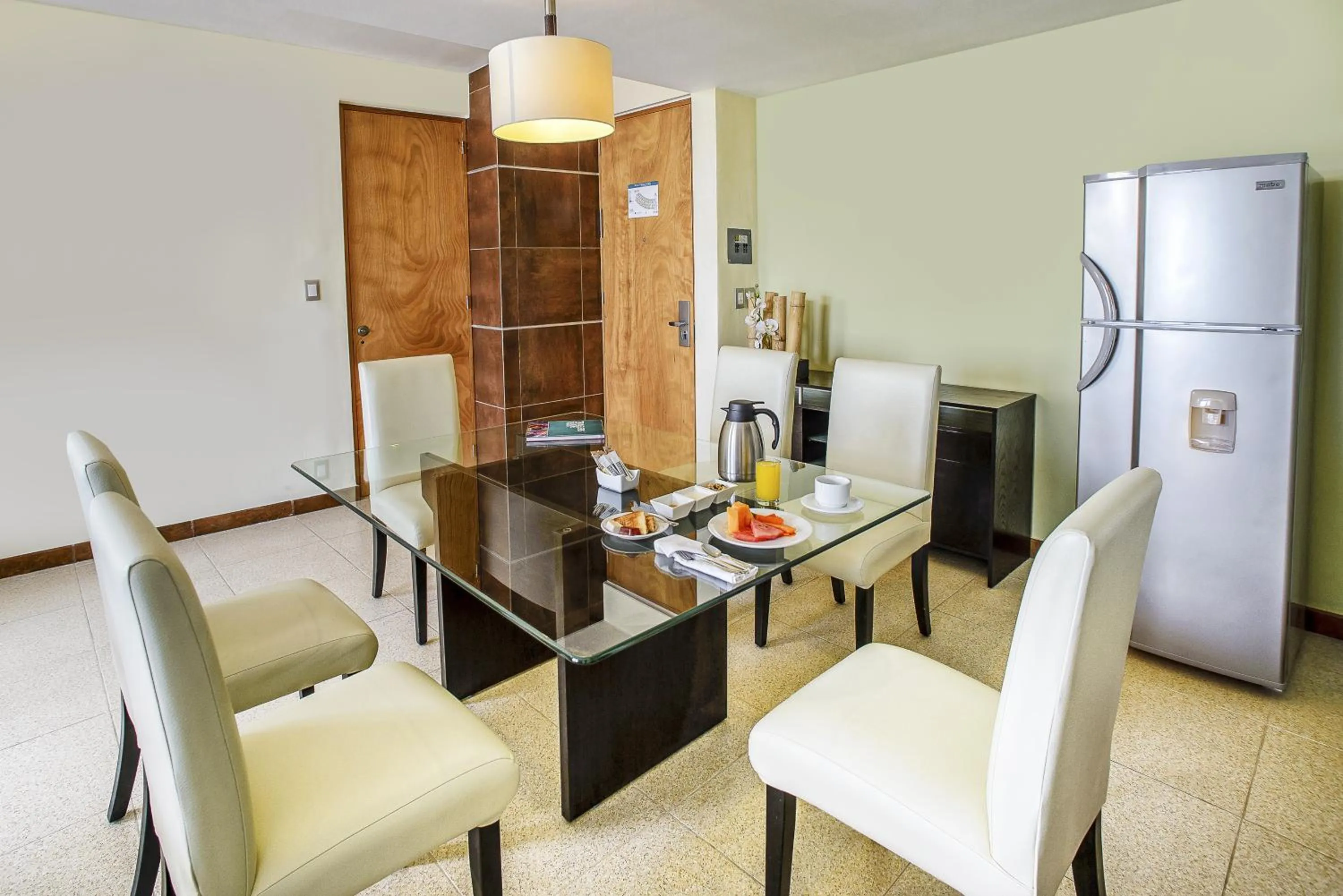 Dining area in Krystal Urban Cancun & Beach Club