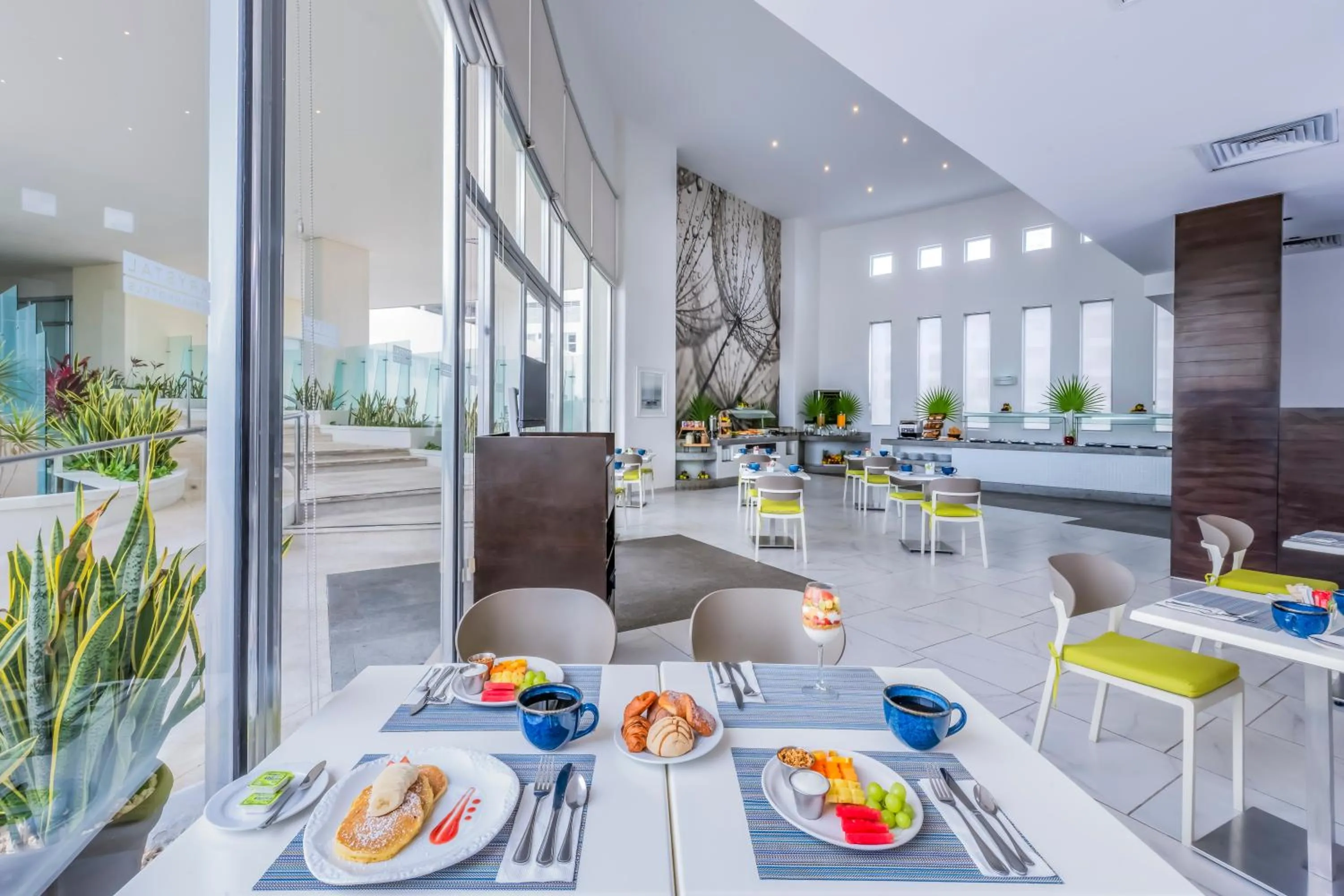 Restaurant/places to eat in Krystal Urban Cancun & Beach Club