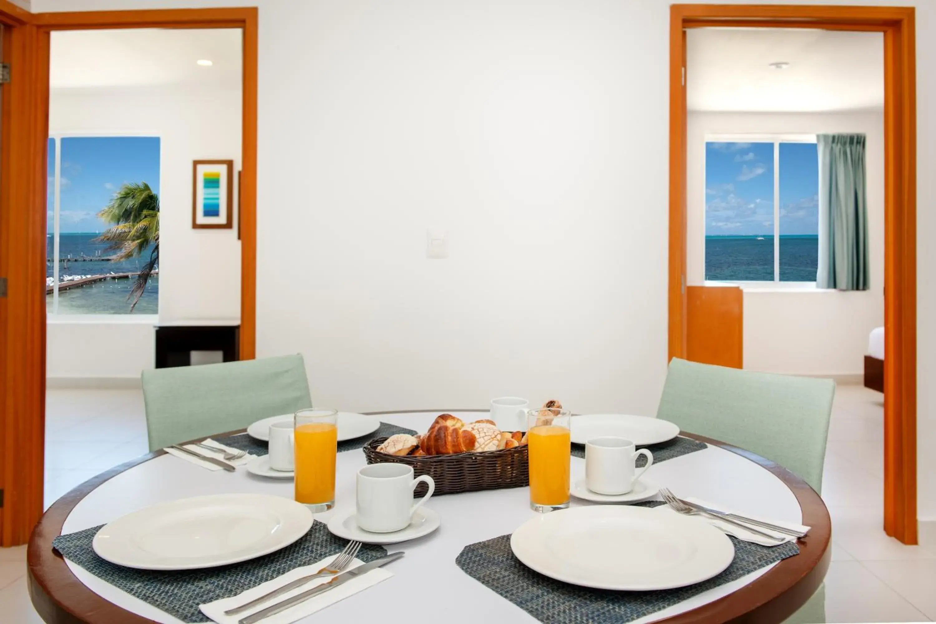 Breakfast in Cancun Bay All Inclusive Hotel Breakfast in Cancun Bay All Inclusive Hotel