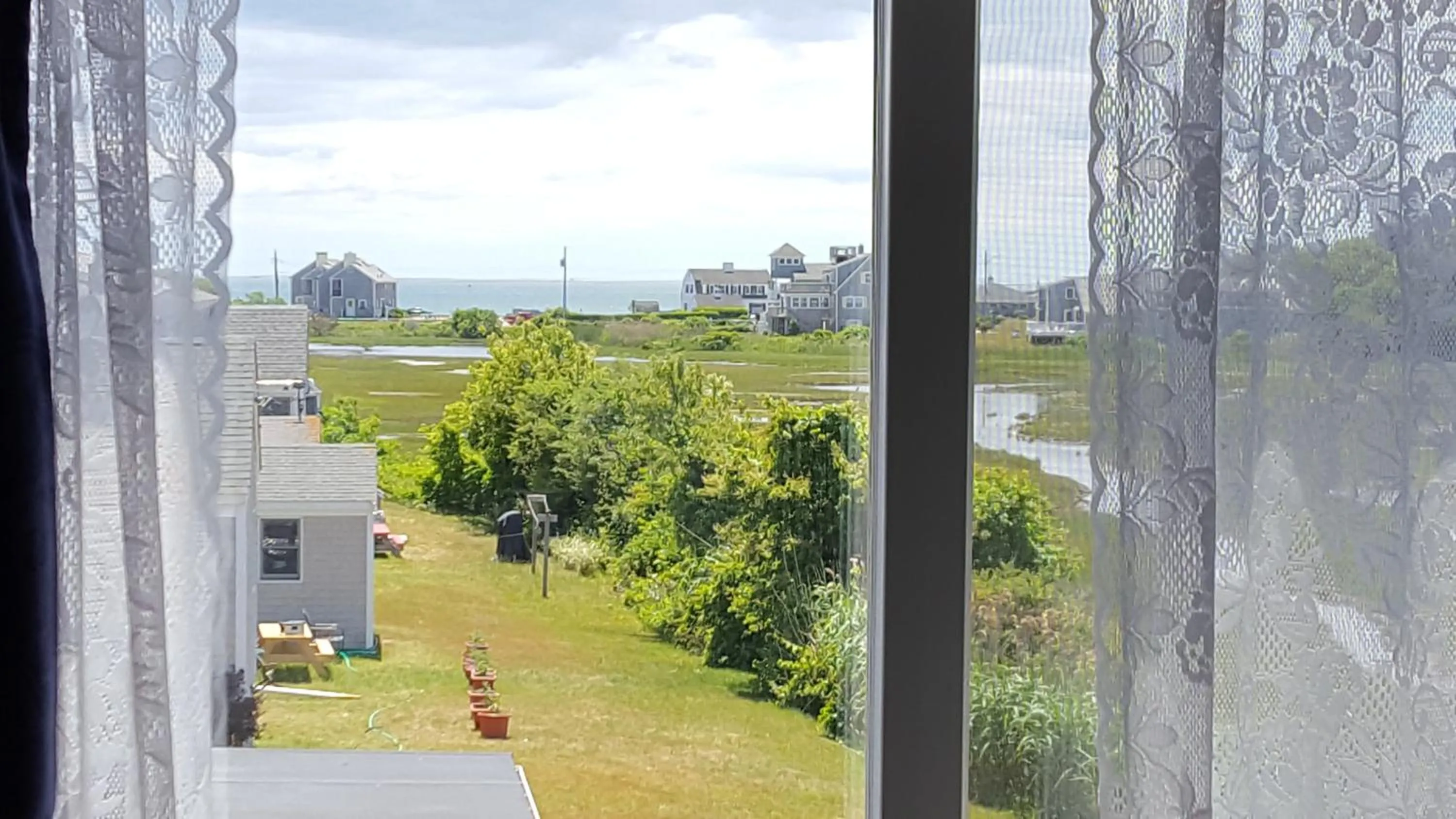 Sea view in A Cape Cod Ocean Manor Inn