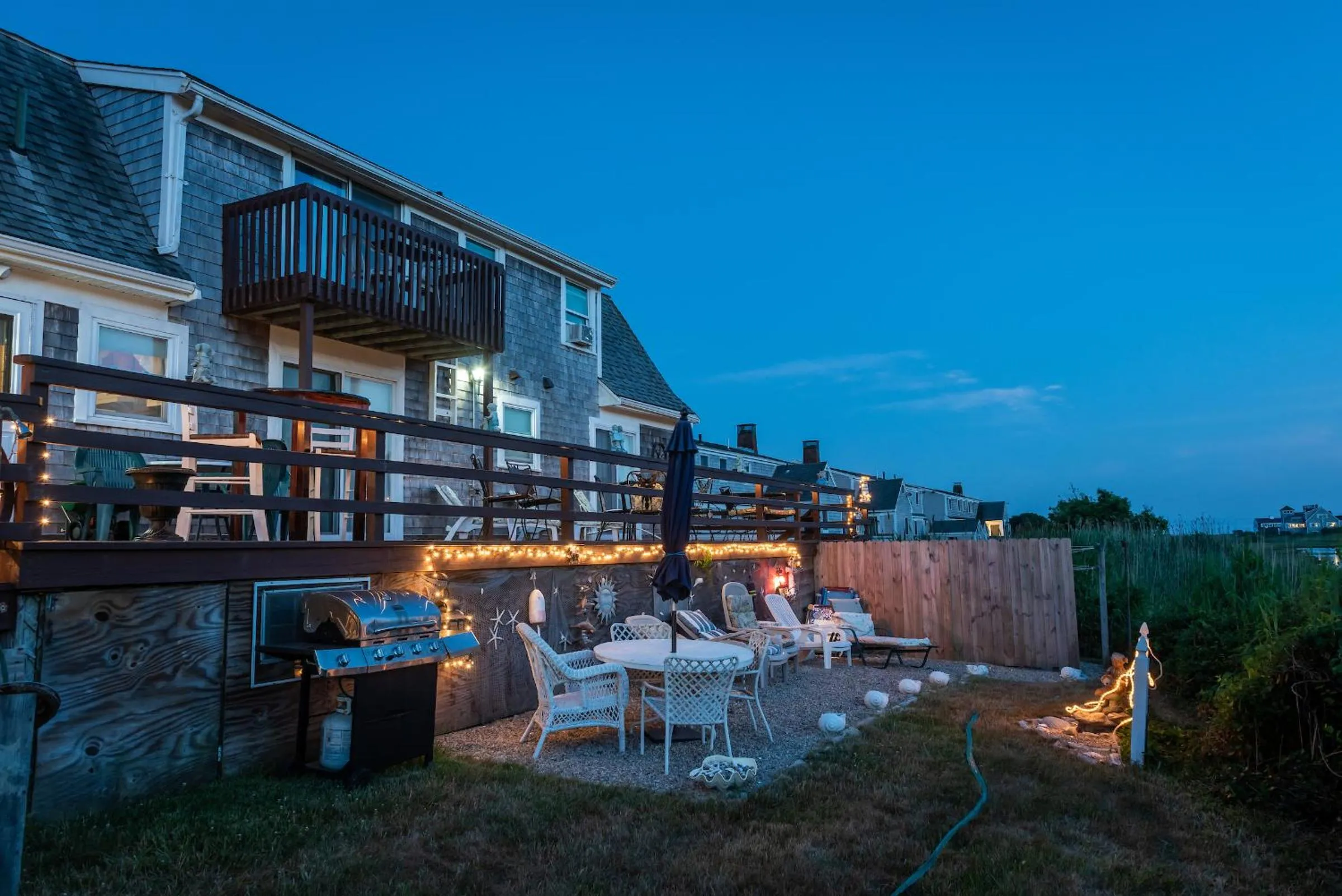 A Cape Cod Ocean Manor Inn