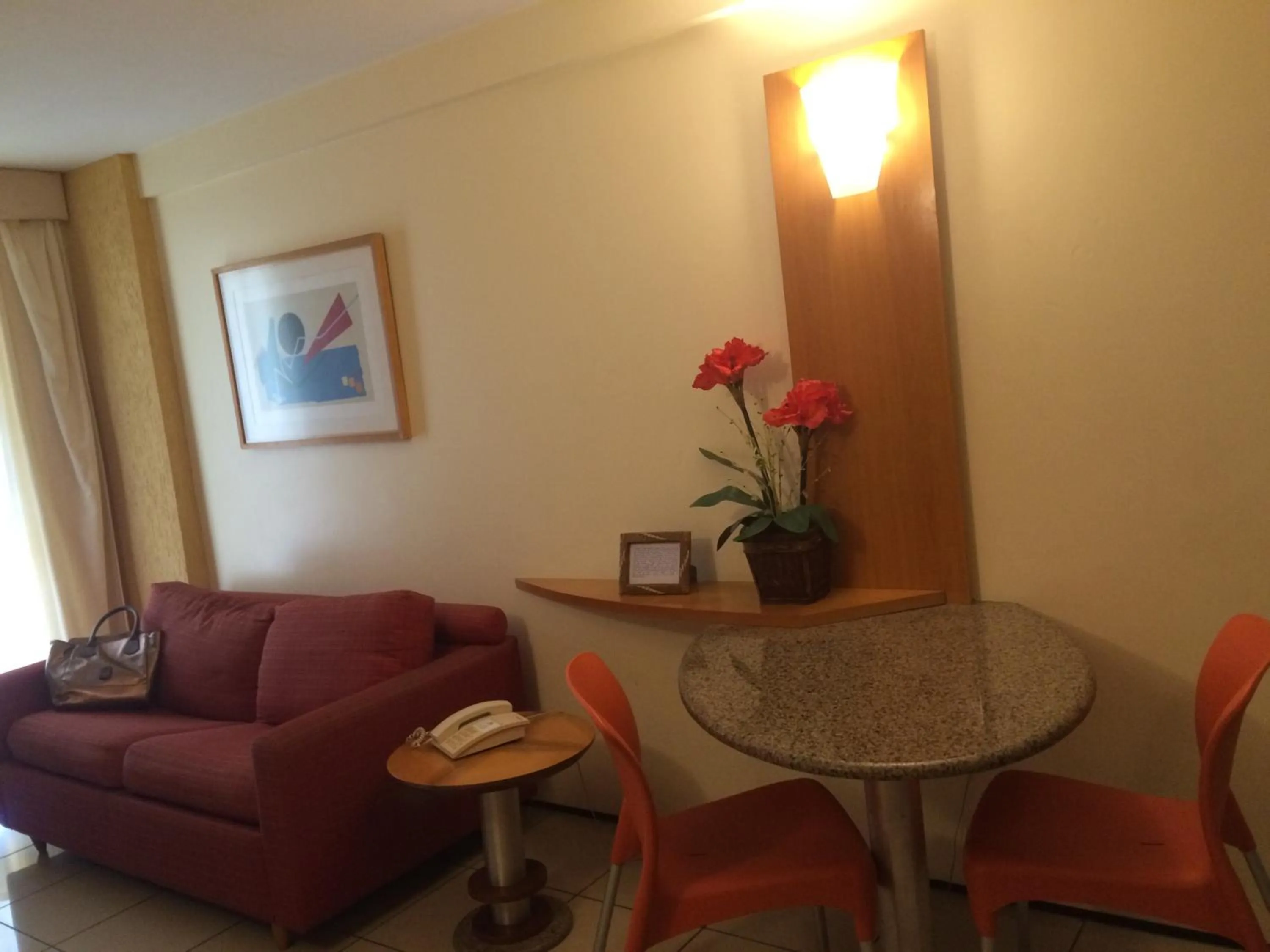 Property building in Apartamento Em Andar Alto com Vista Mar Meireles