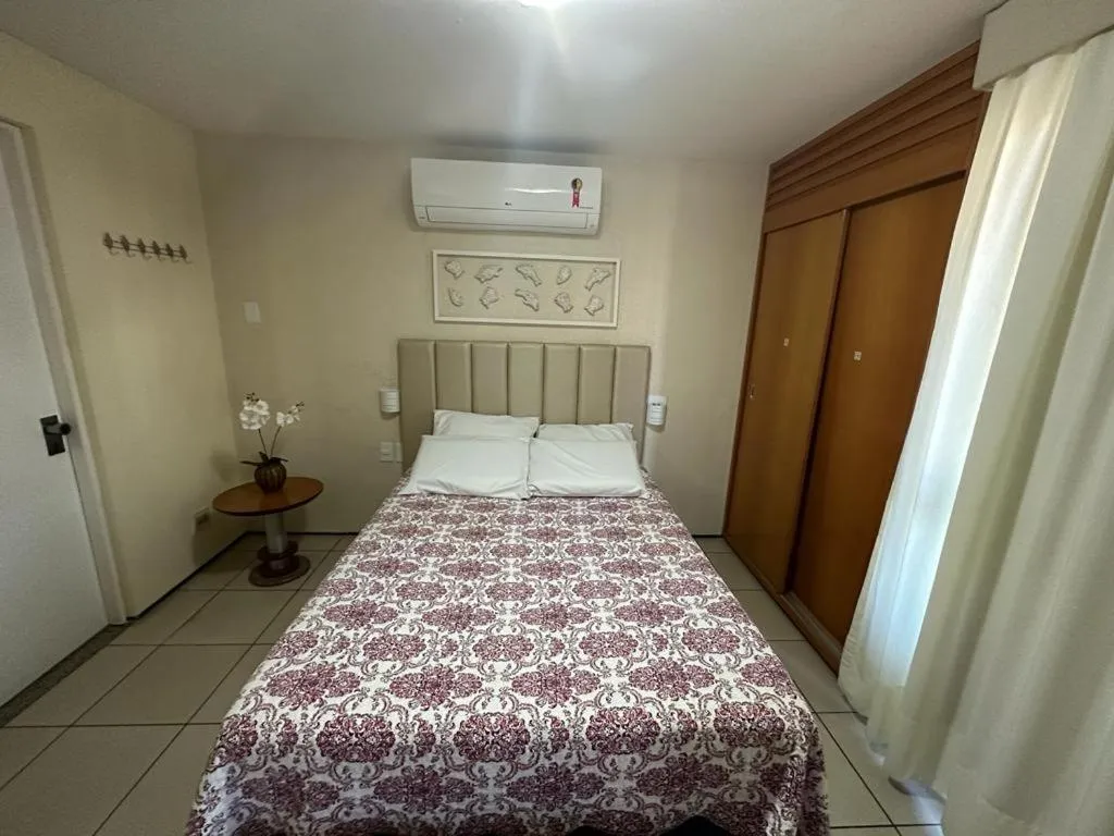 Bedroom, Bed in Apartamento Em Andar Alto com Vista Mar Meireles