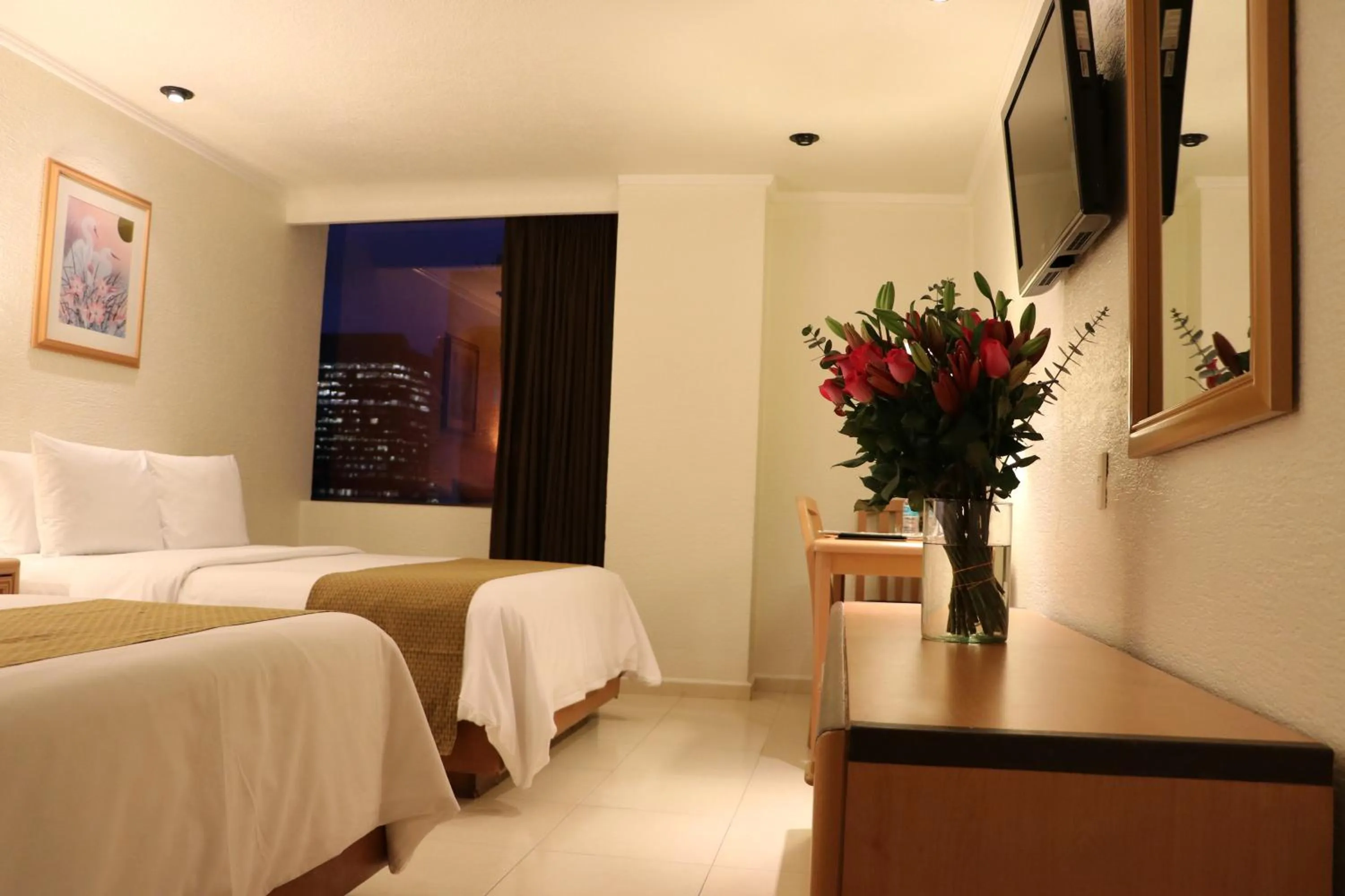 Photo of the whole room, Bed in Hotel PF