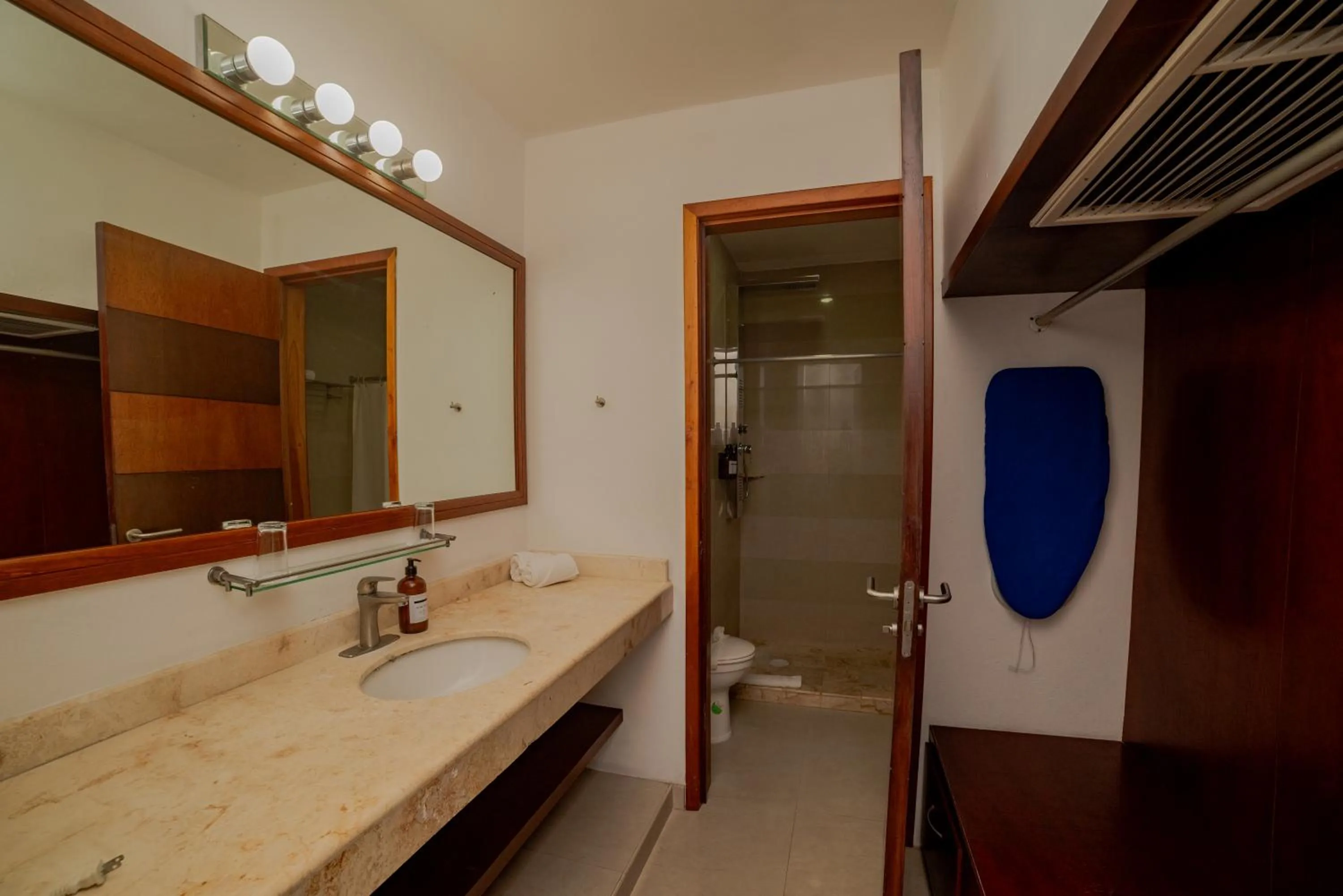 Bathroom in Hotel Bahia Chac Chi